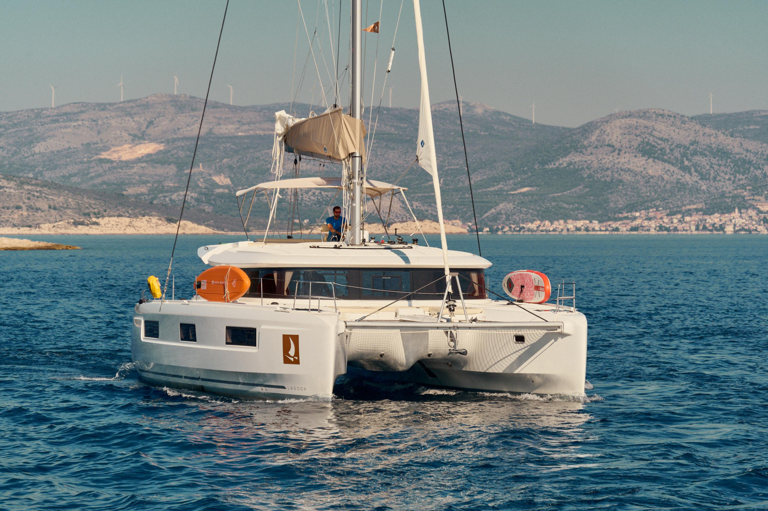 Lagoon 46 — photo 27