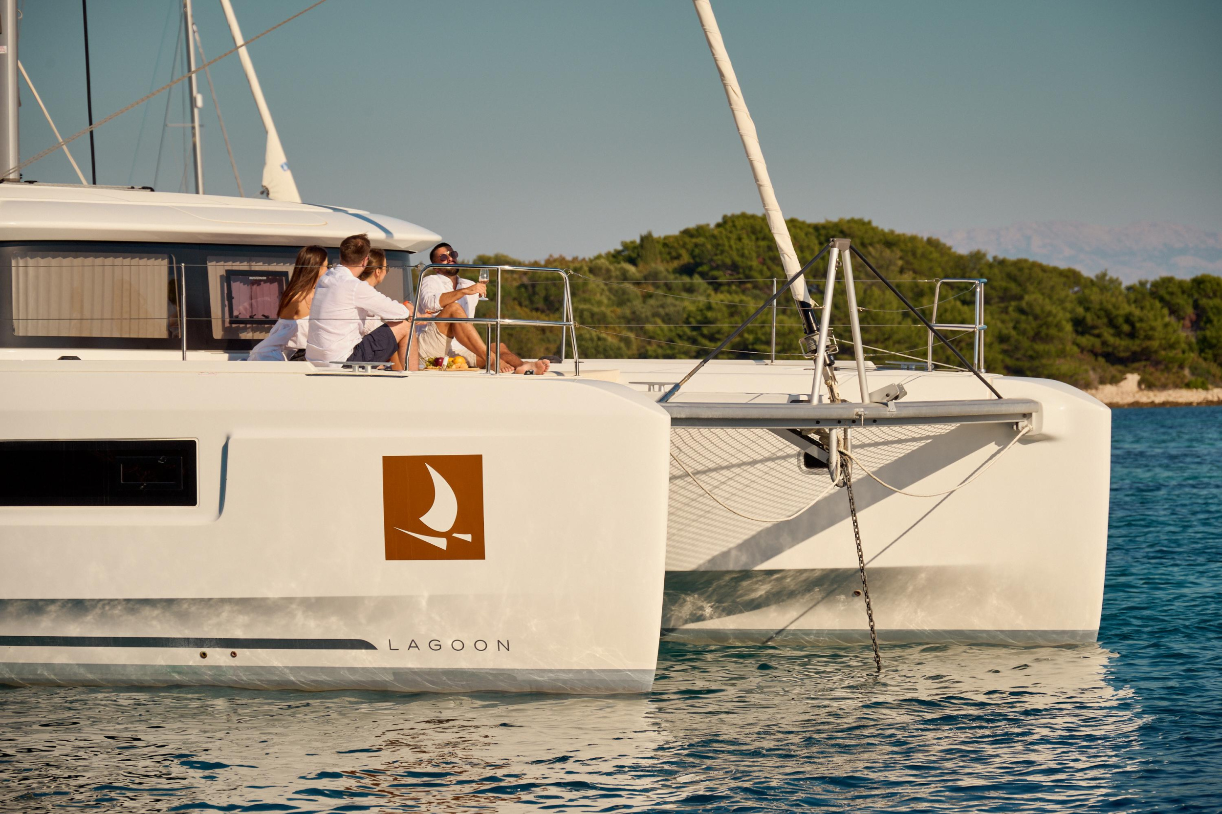 Lagoon 46 — photo 4