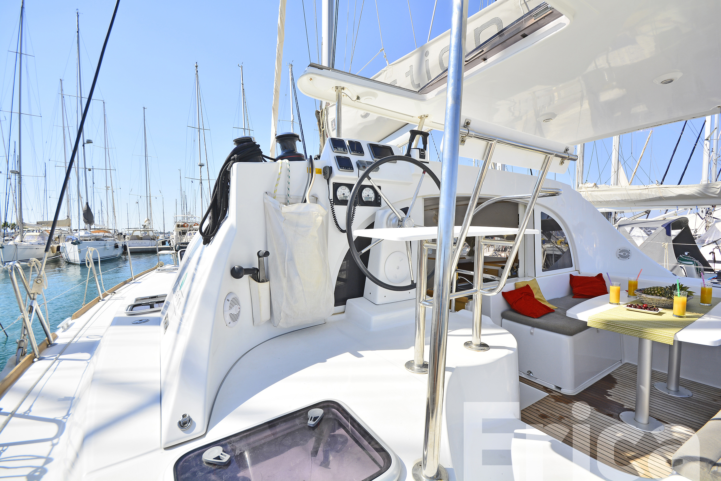Lagoon 380 S2 — photo 42