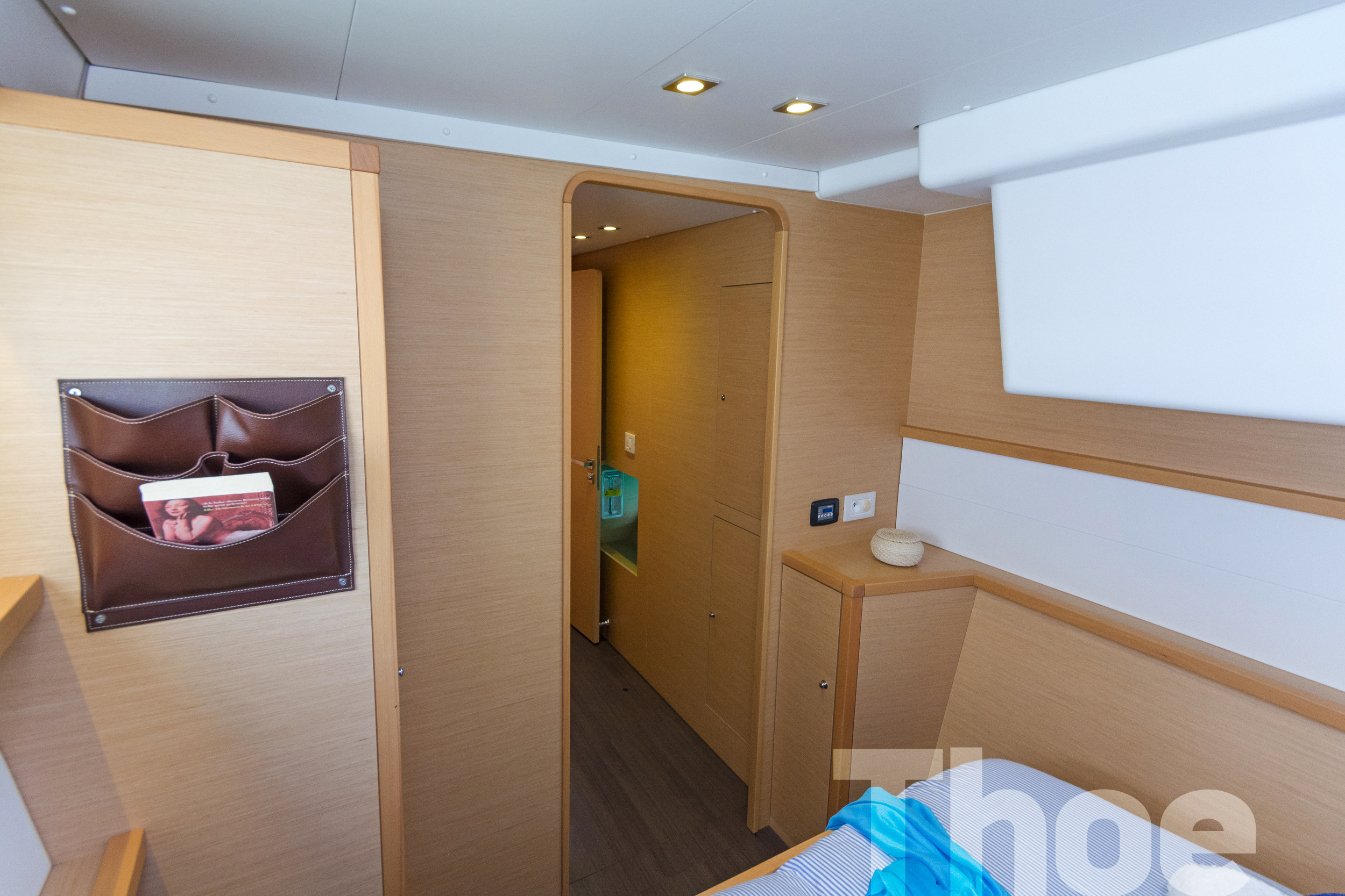 Lagoon 450 Fly & GEN — photo 21