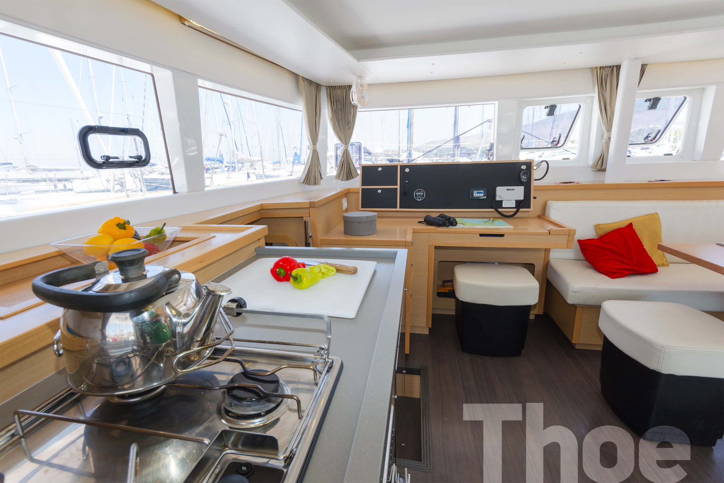 Lagoon 450 Fly & GEN — photo 27