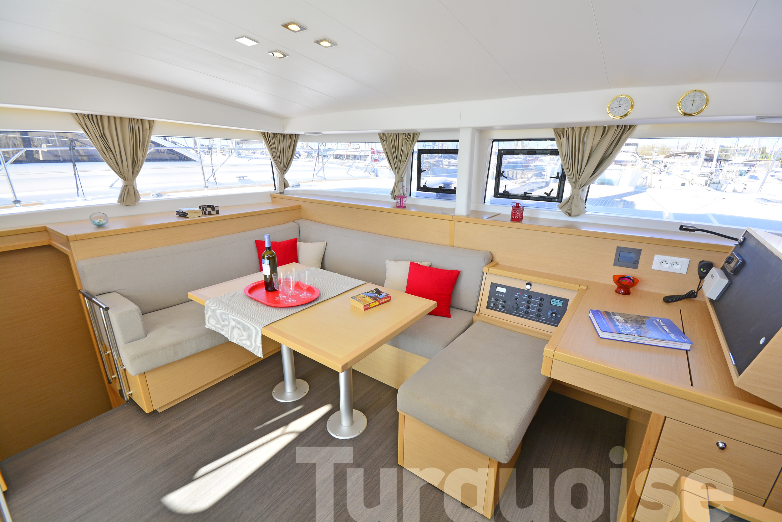 Lagoon 400 S2. — photo 17