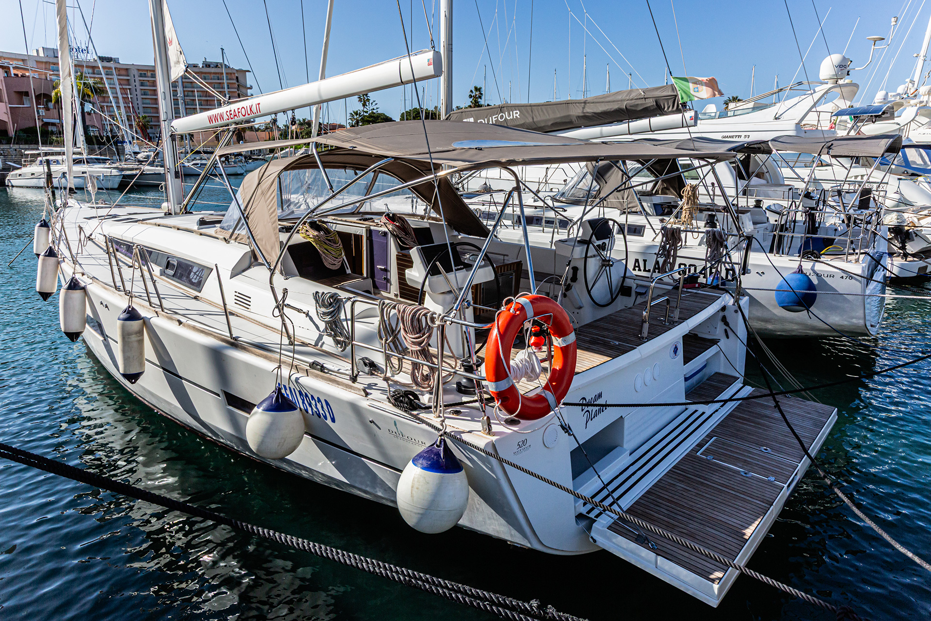 Dufour 520 Grand Large — photo 8
