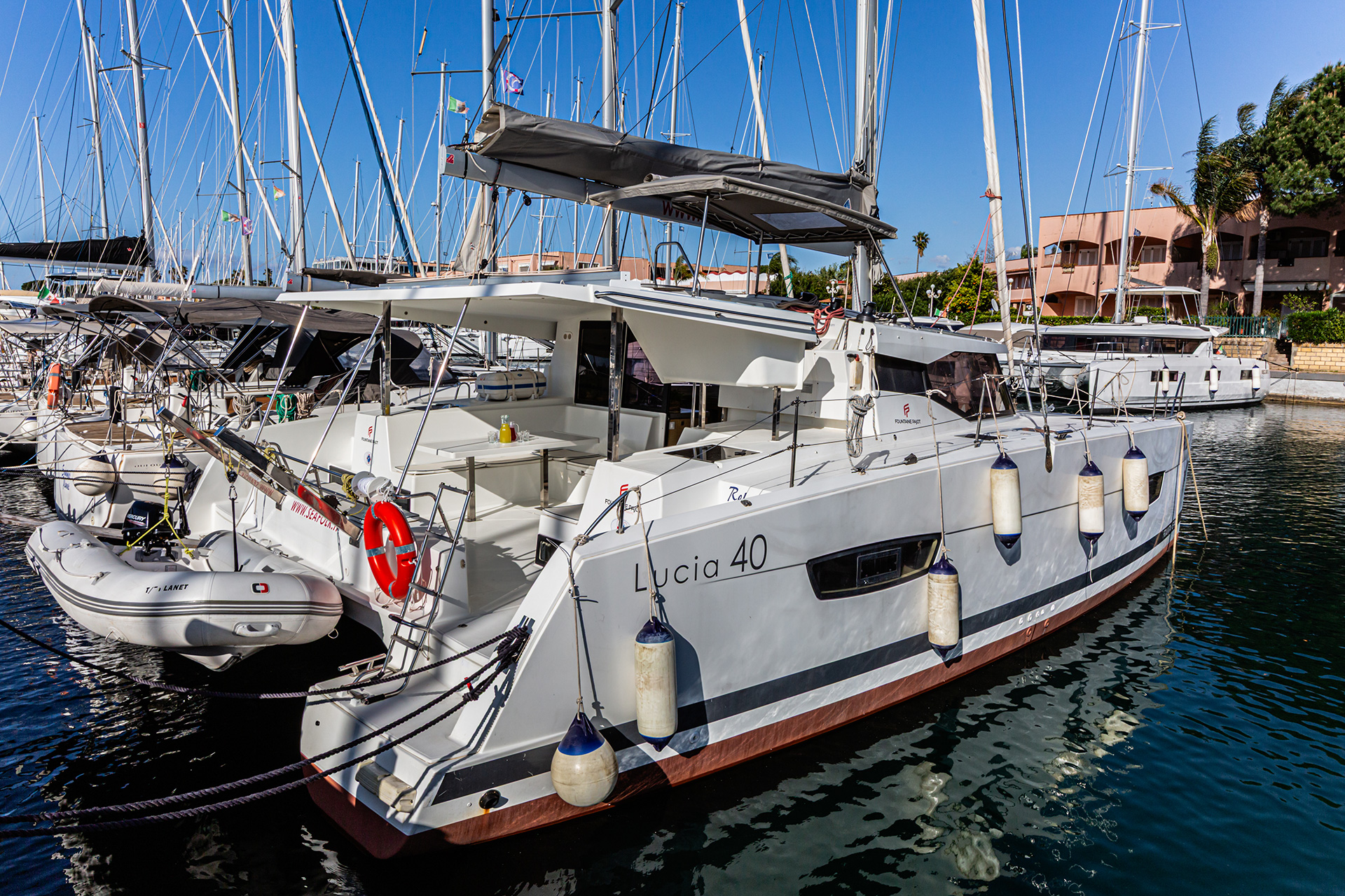 Lucia 40 — photo 10