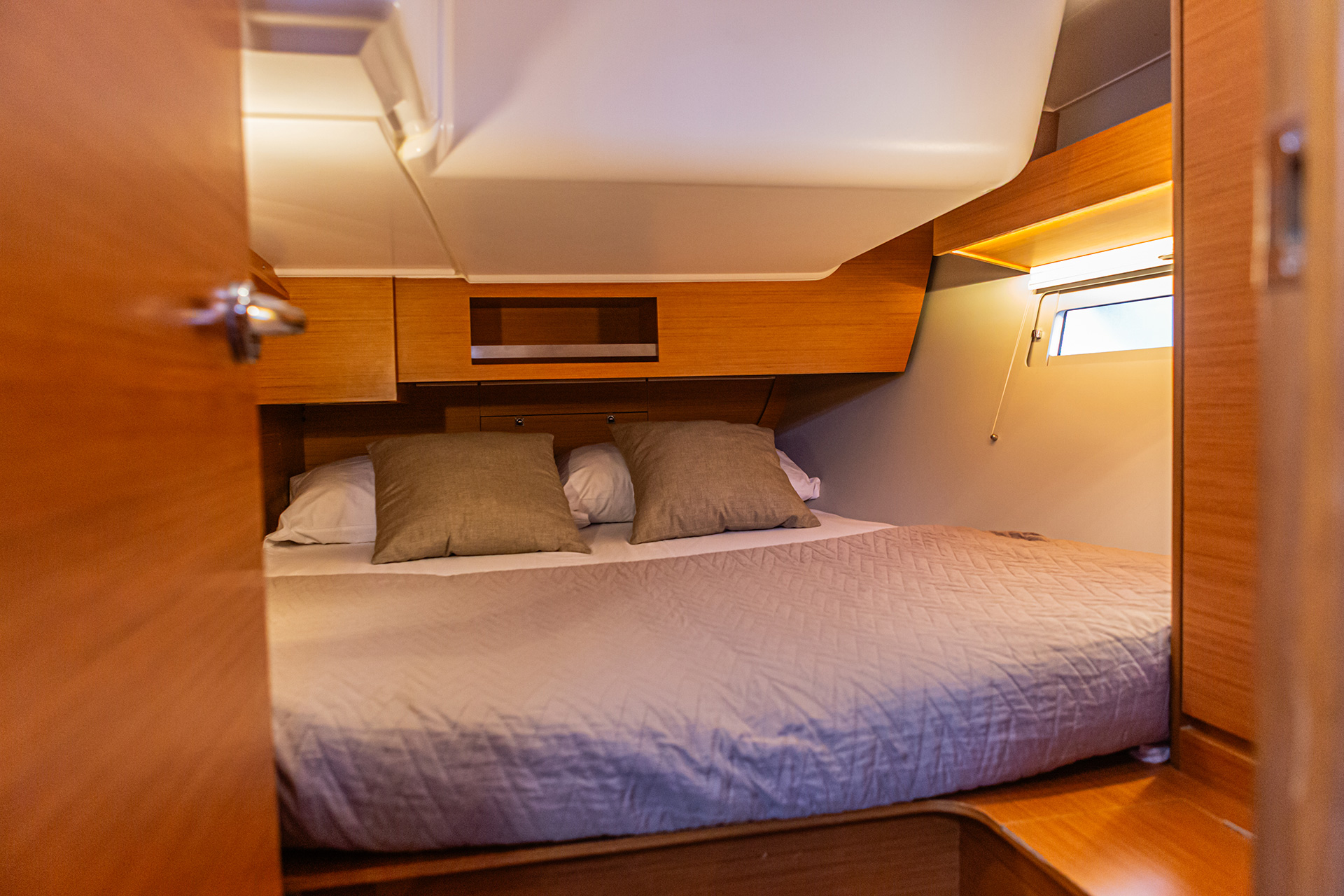 Dufour 390 Grand Large — photo 5