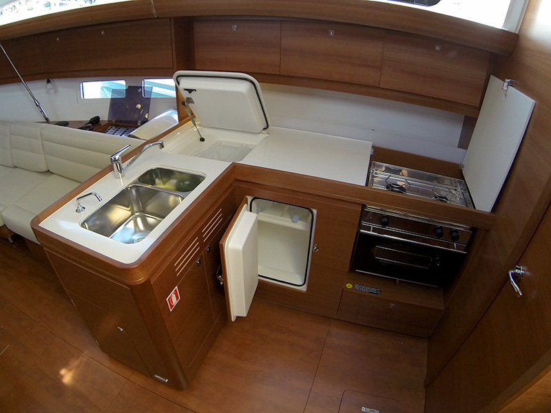 Dufour 412 GL — photo 12