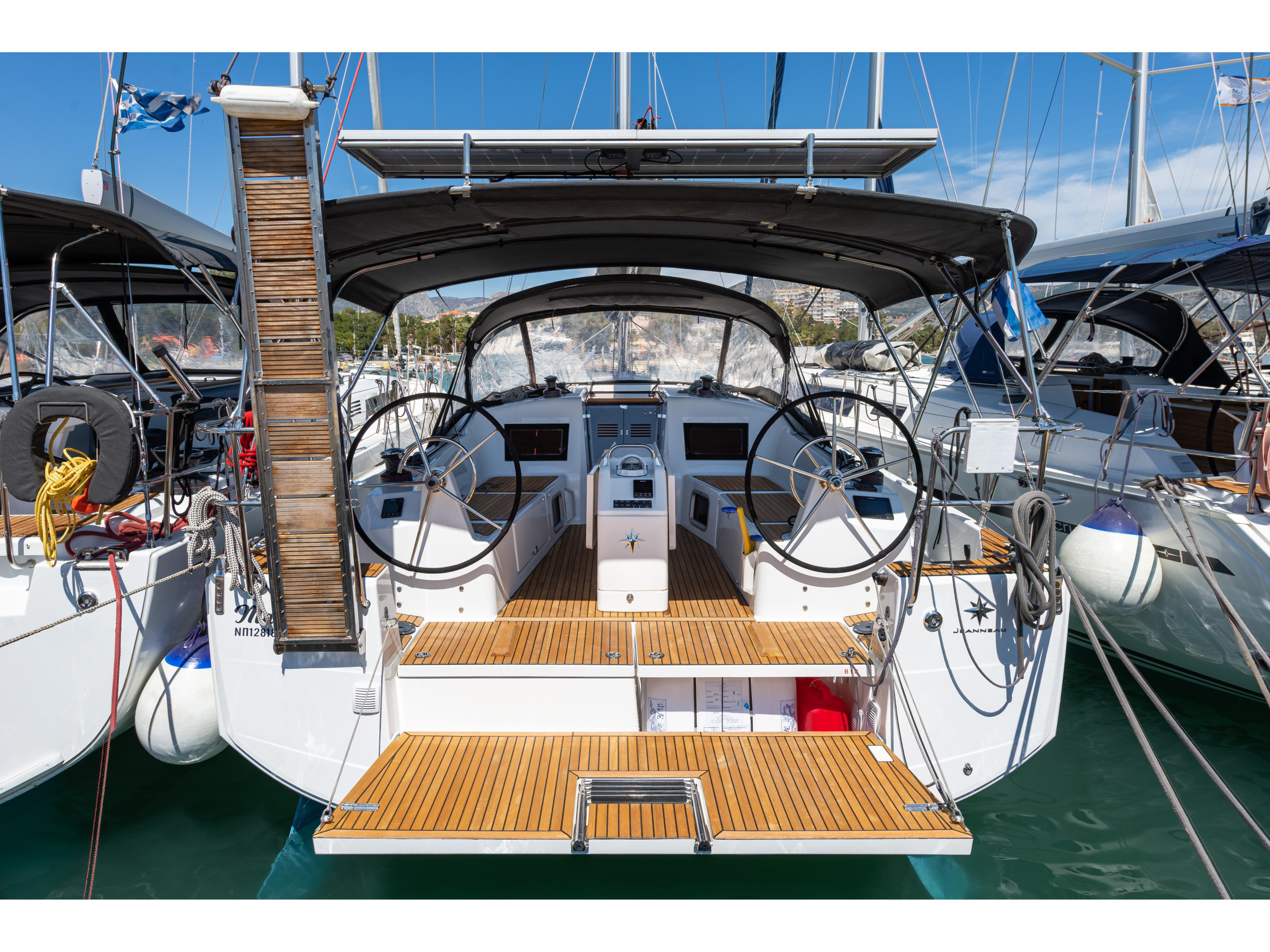 Sun Odyssey 410 — photo 1