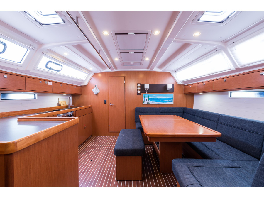 Bavaria Cruiser 46 — photo 14