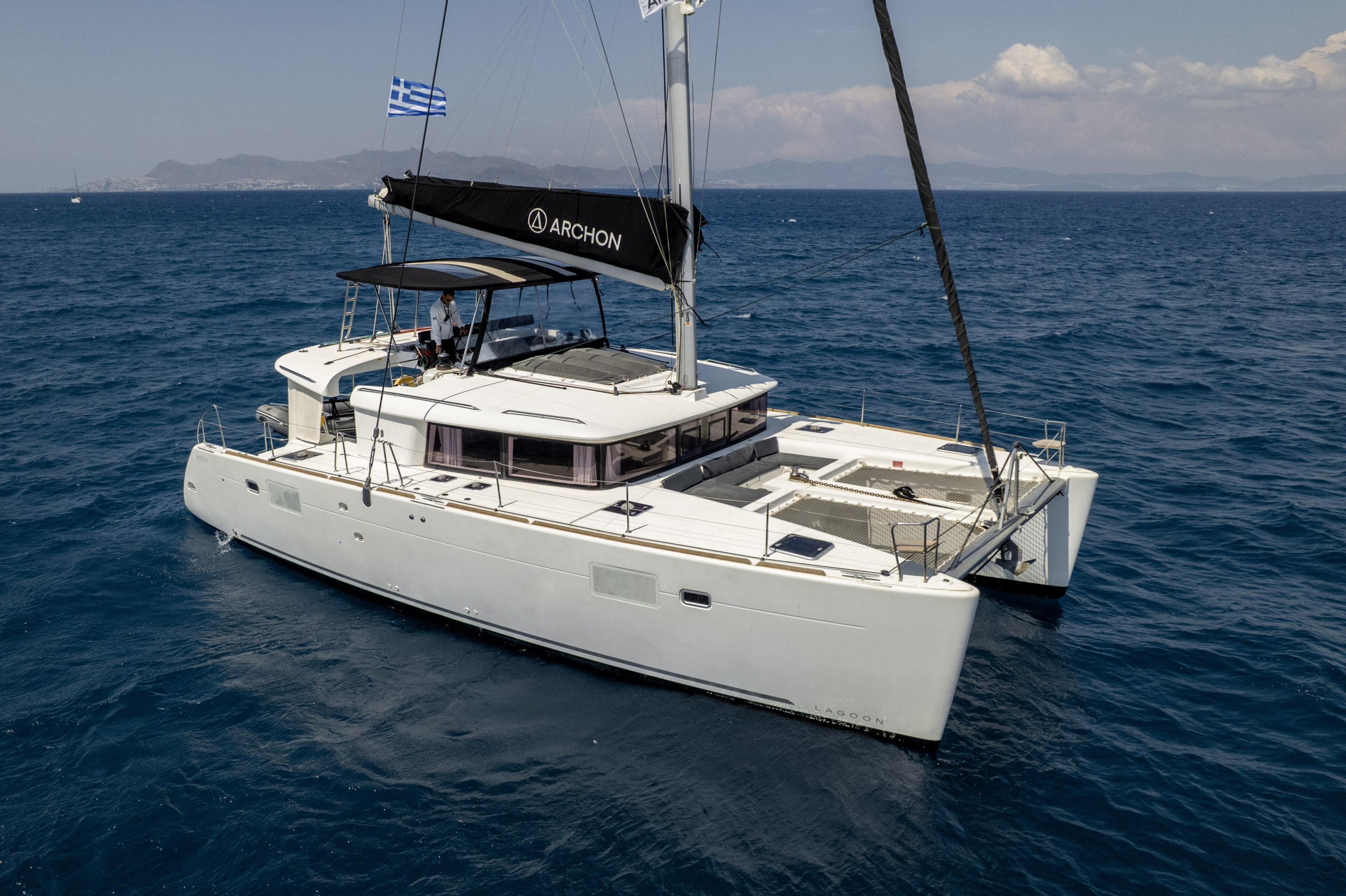 Lagoon 450 Flybridge — photo 25