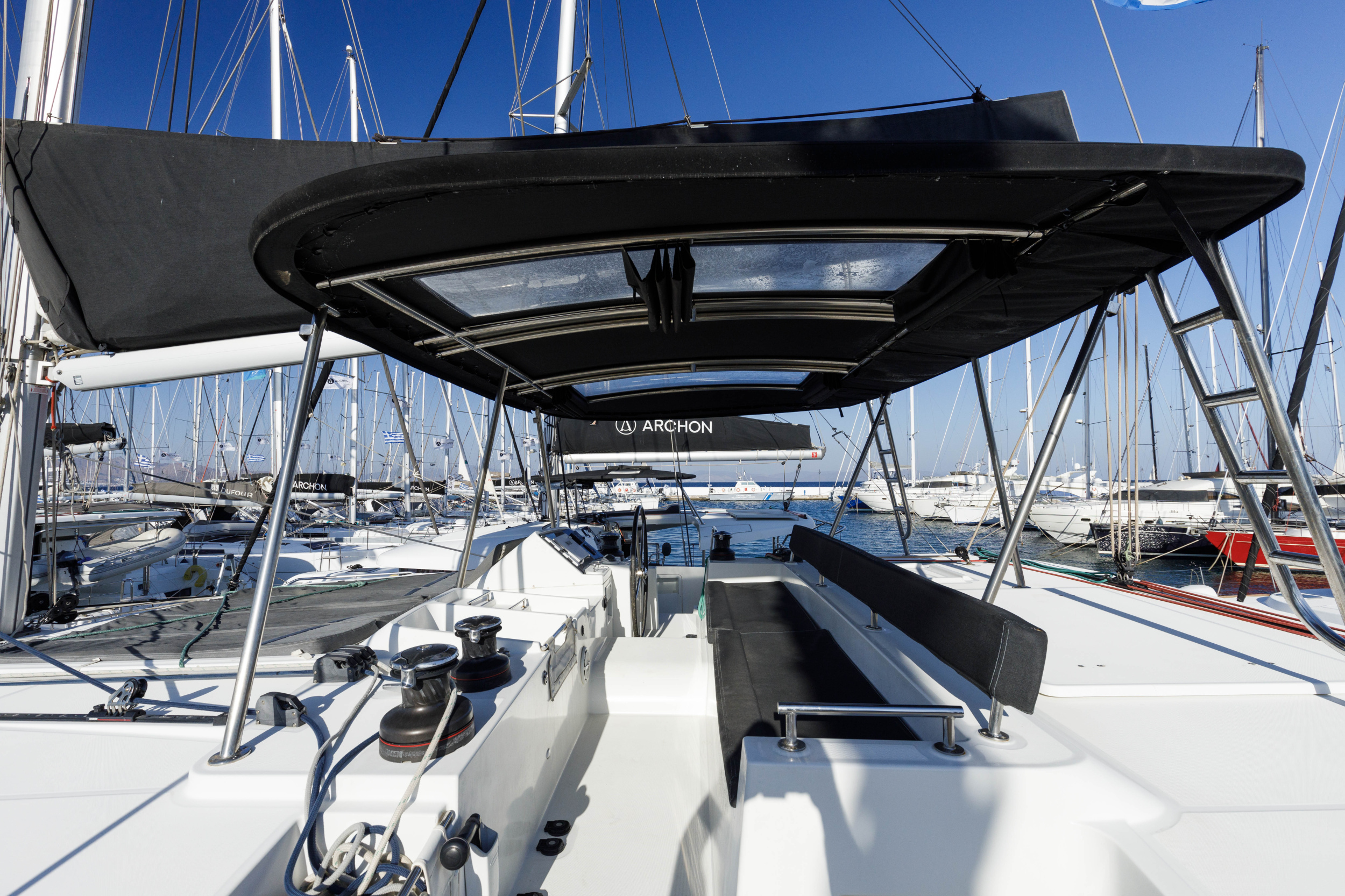 Lagoon 450 Flybridge — photo 28