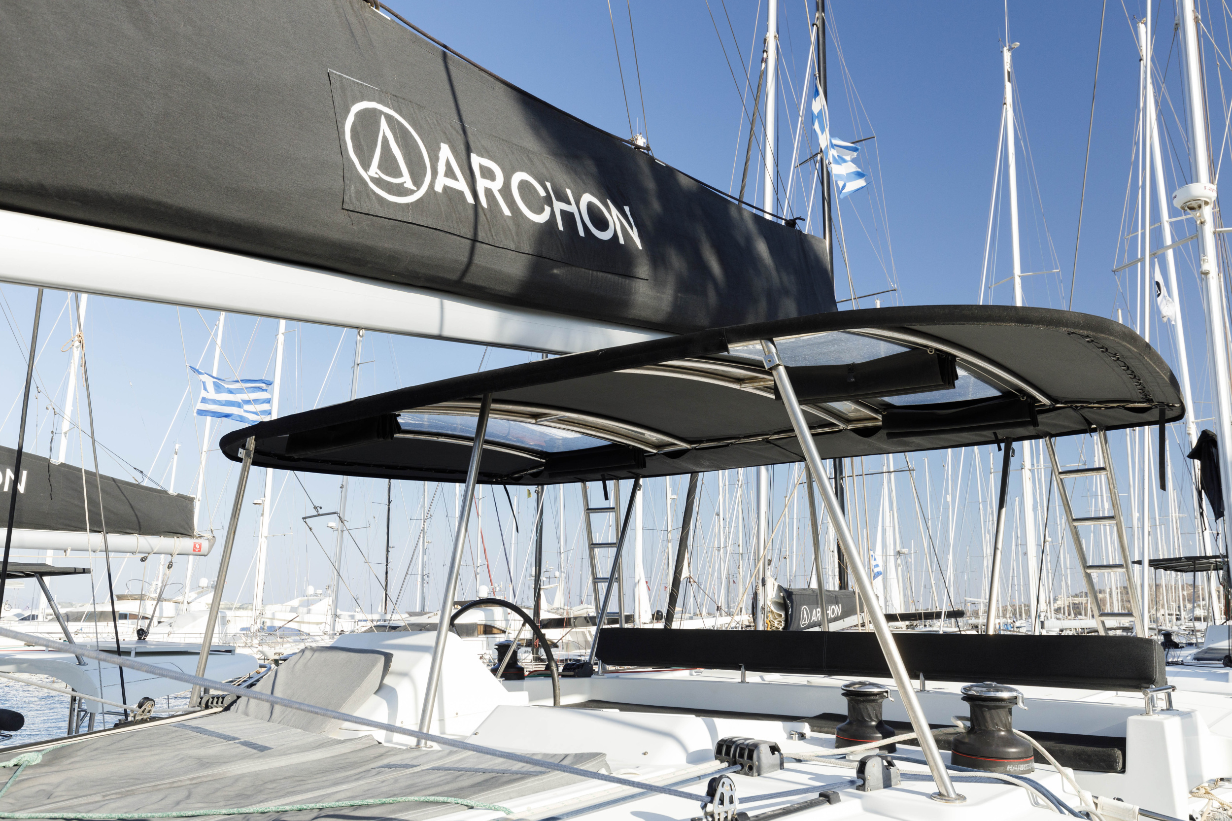 Lagoon 450 Flybridge — photo 13
