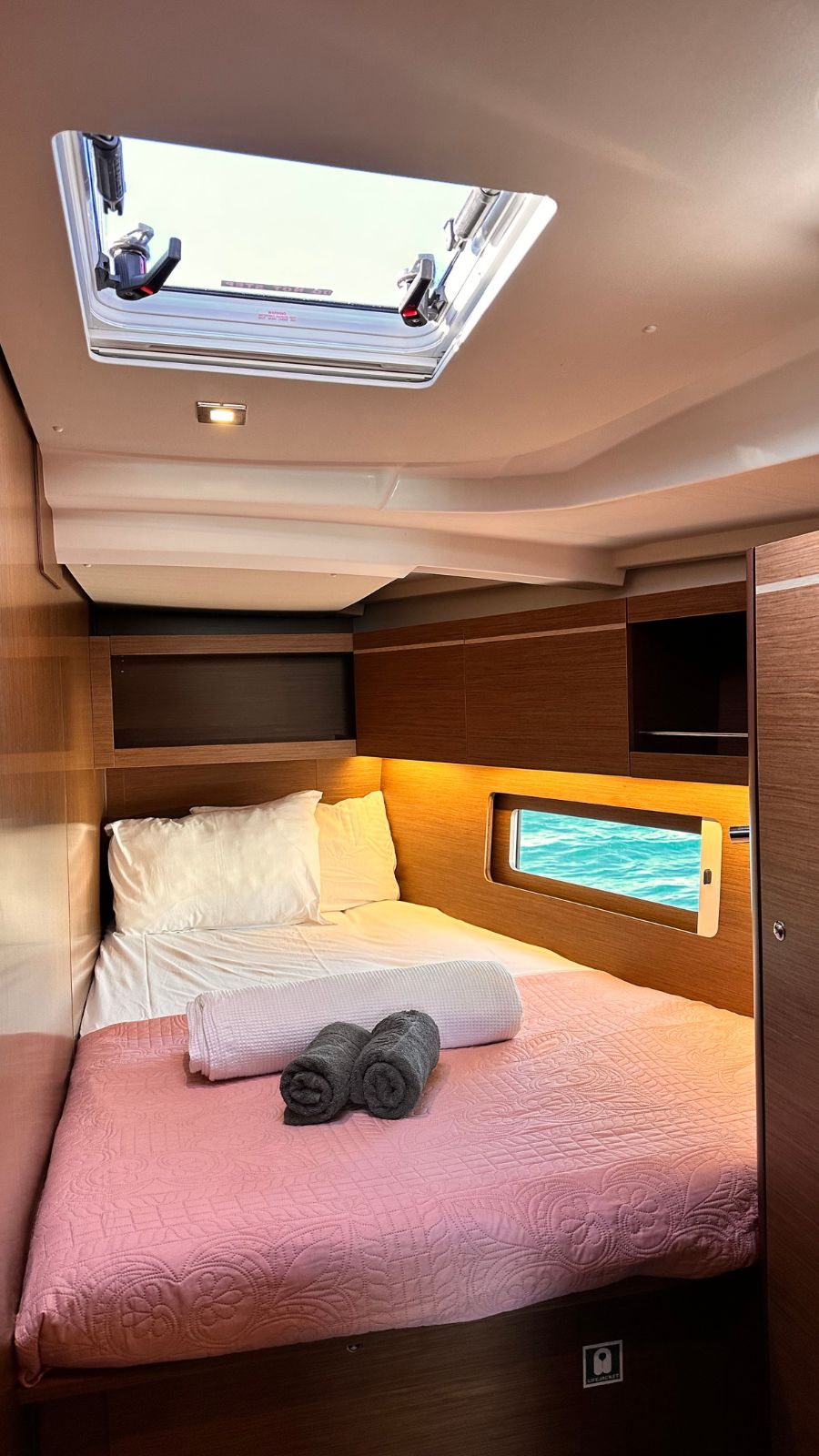 Beneteau Oceanis 46.1 4cabins/4toilets version — photo 8