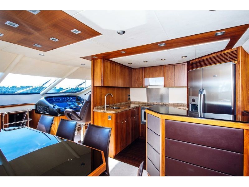 Sunseeker 70 — photo 3