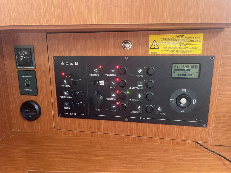 Oceanis 41.1 — photo 12