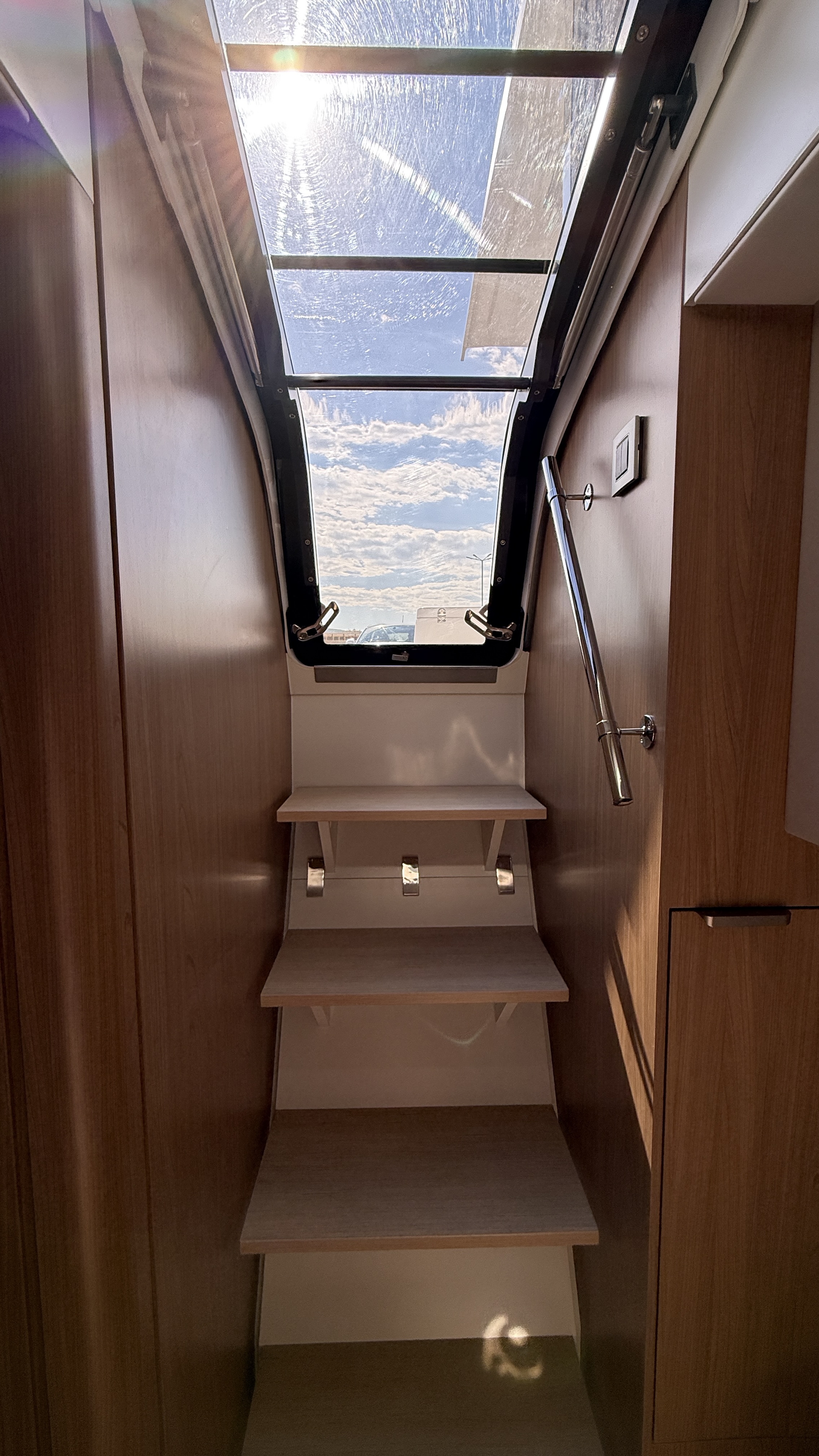 Bali 4.8 (4 cab +1) — photo 5
