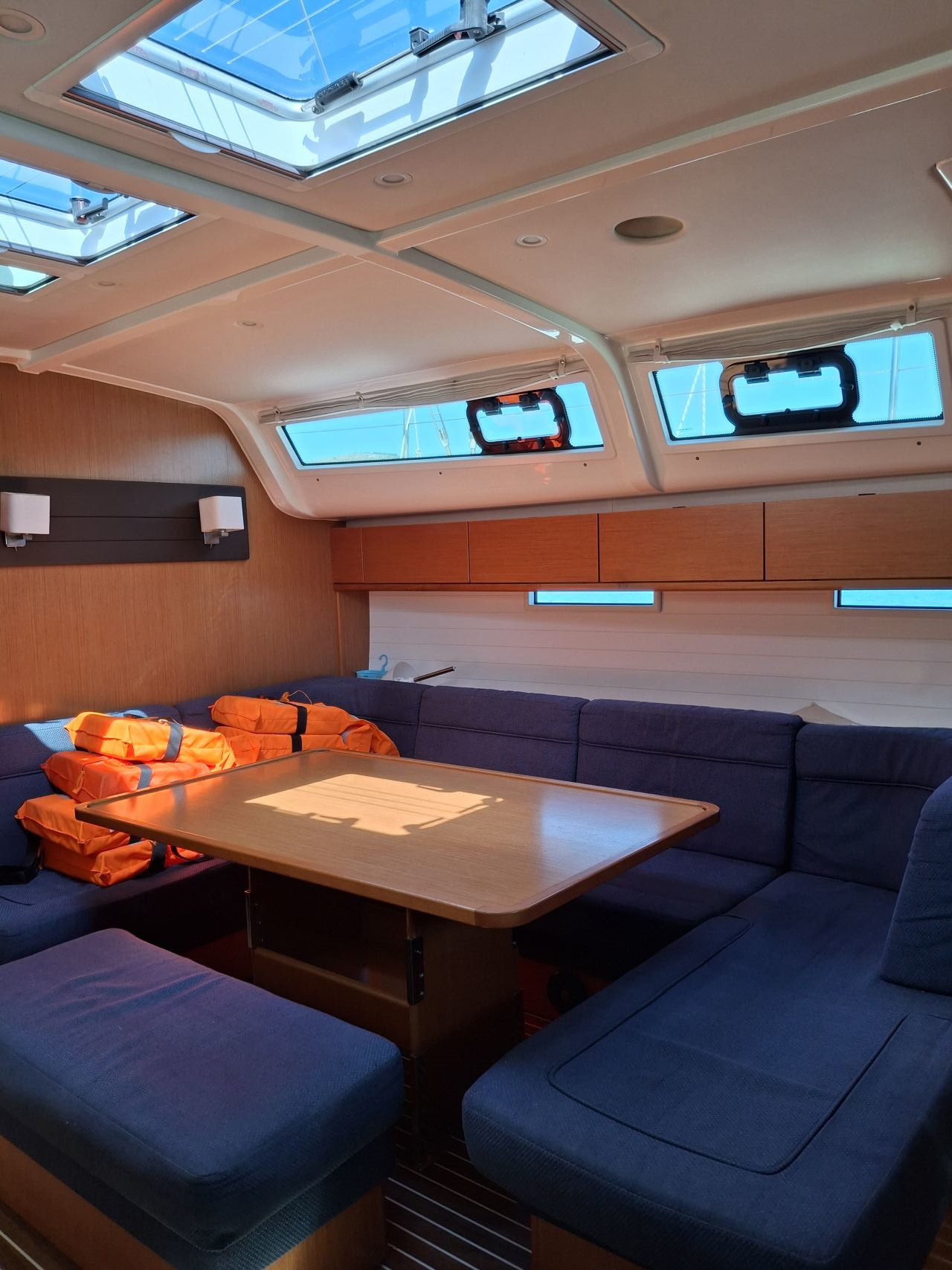 Bavaria Cruiser 51 — photo 9