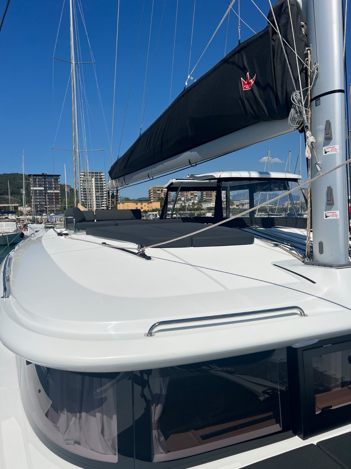Lagoon 43 — photo 4