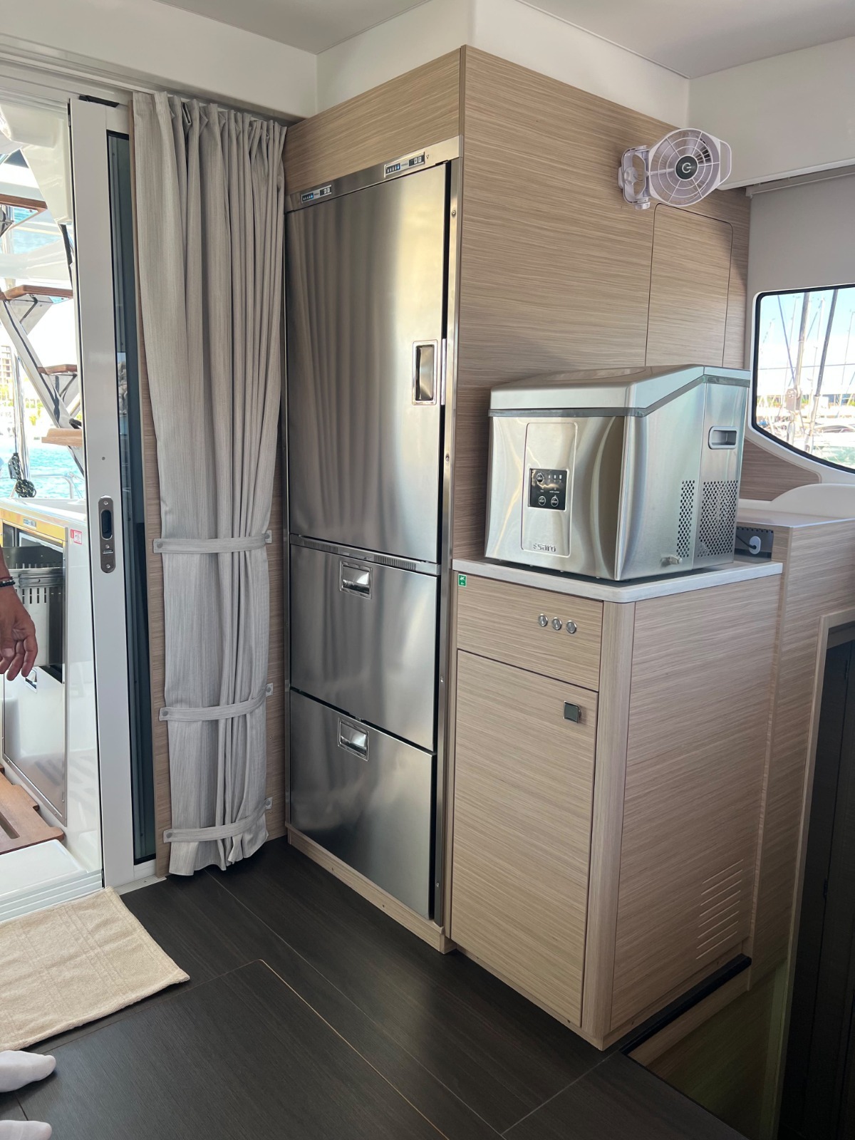 Lagoon 43 — photo 14
