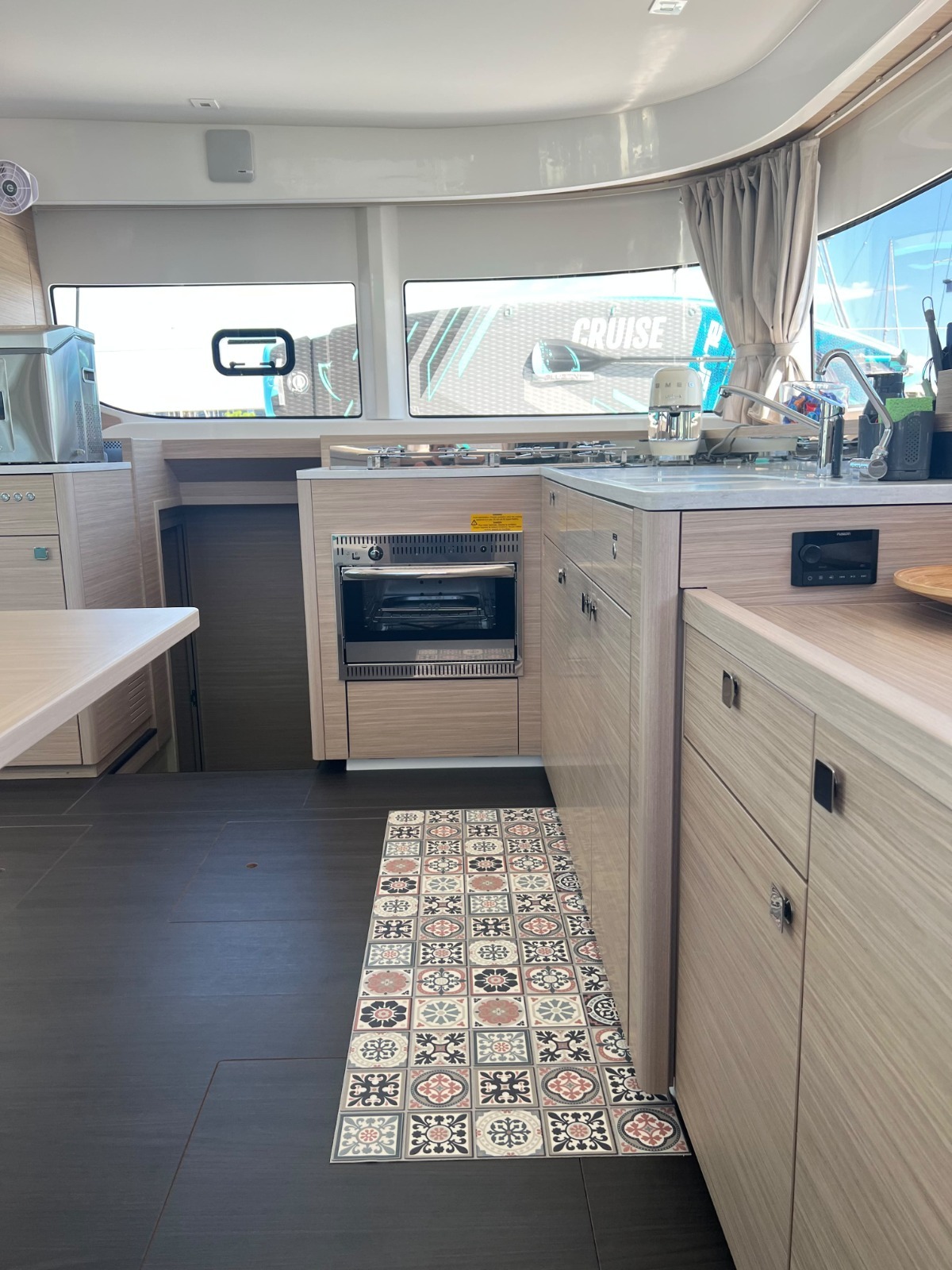 Lagoon 43 — photo 11