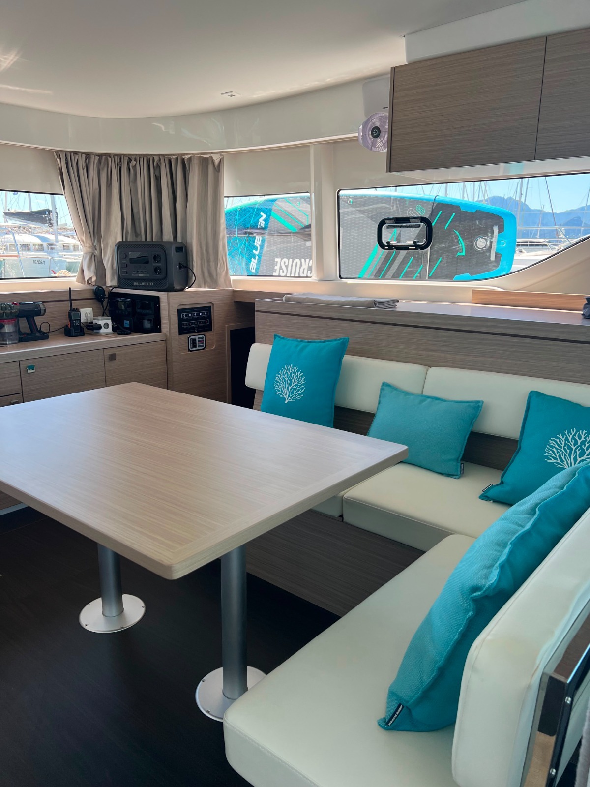 Lagoon 43 — photo 15