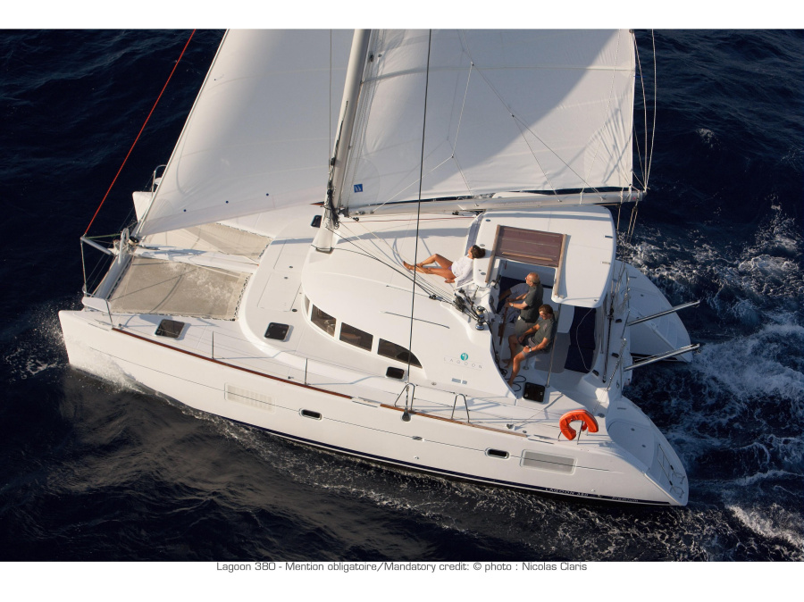 Photo #1 - Lagoon 380 (OSCAR III) en  - 24906