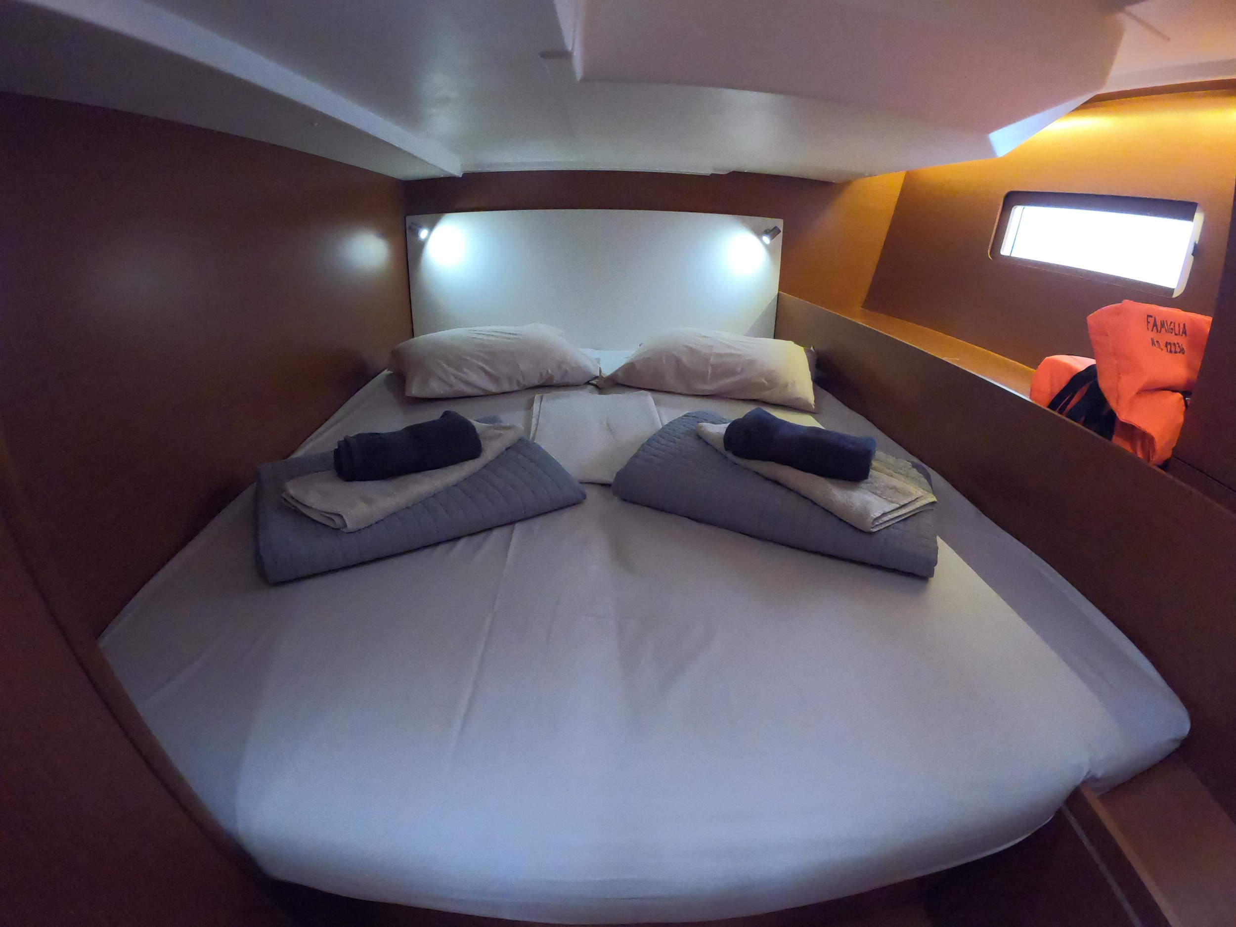 Oceanis 51.1 — photo 13