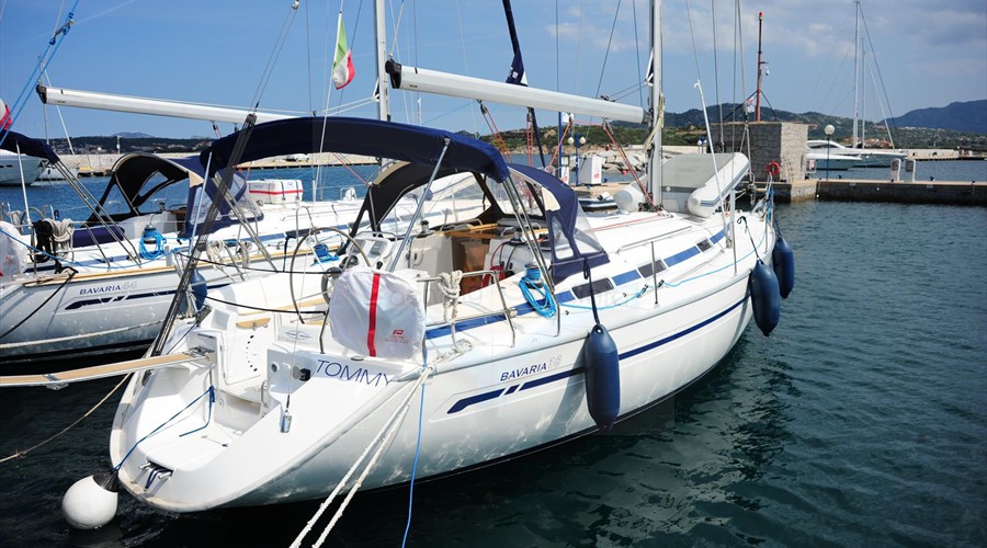 Bavaria 38 — photo 4