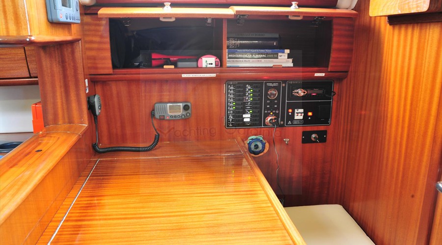 Bavaria 38 — photo 17
