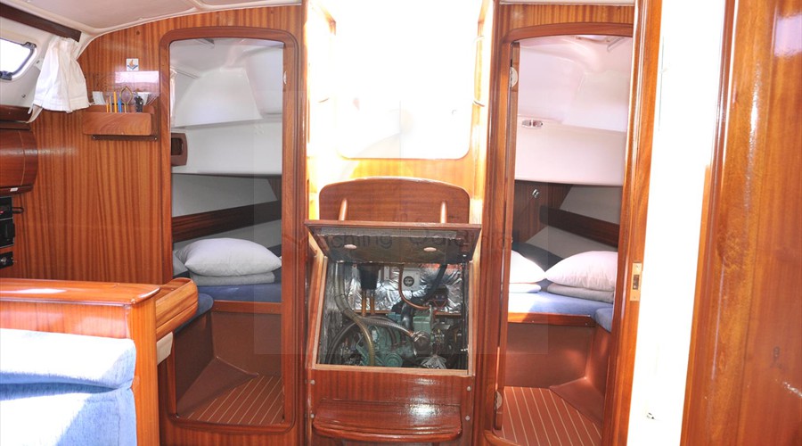 Bavaria 38 — photo 10
