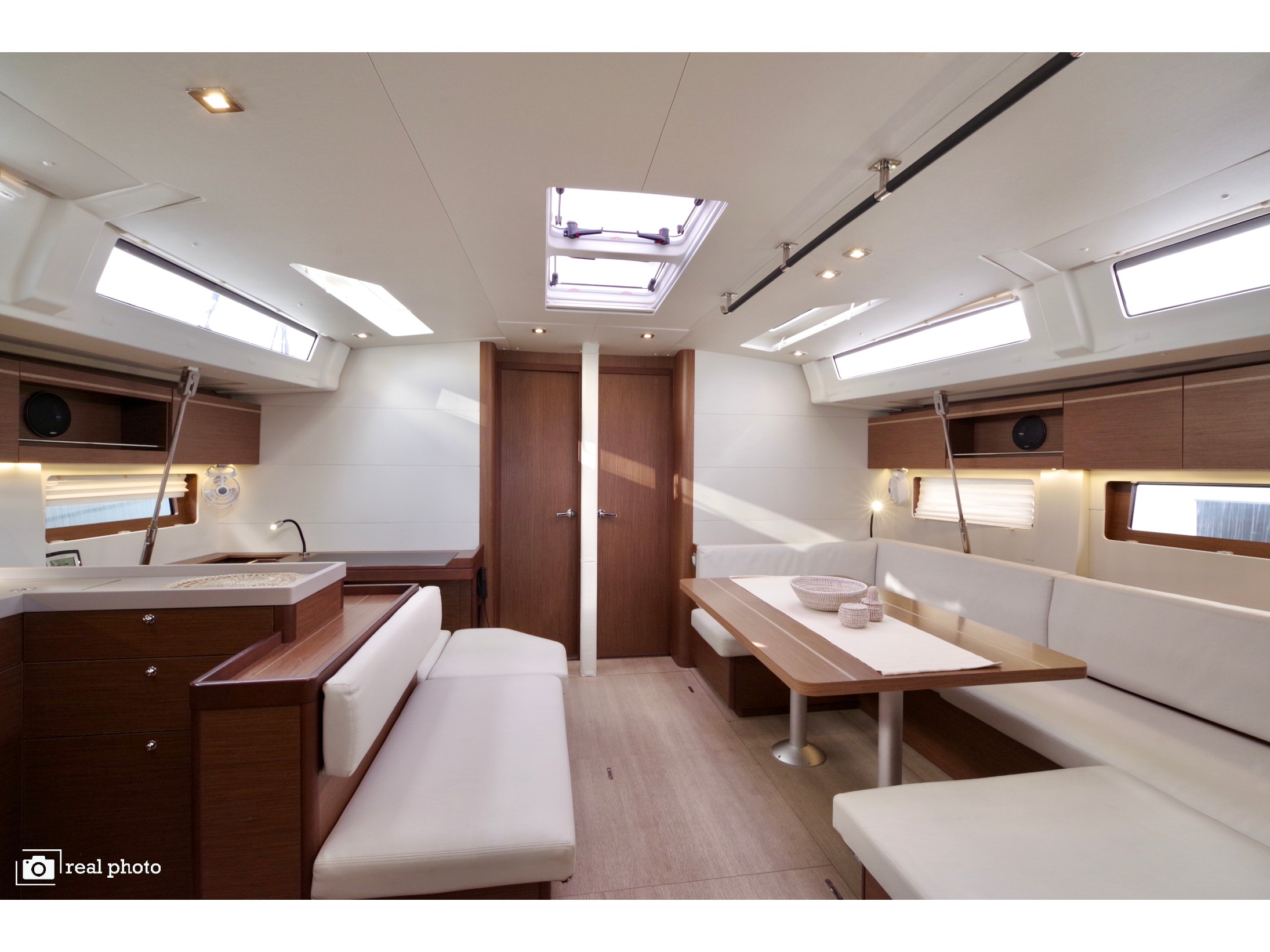 Oceanis 51.1 — photo 9