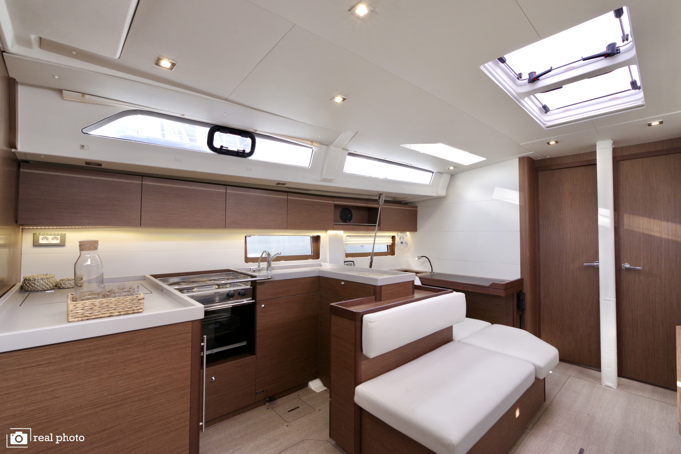 Oceanis 51.1 — photo 10