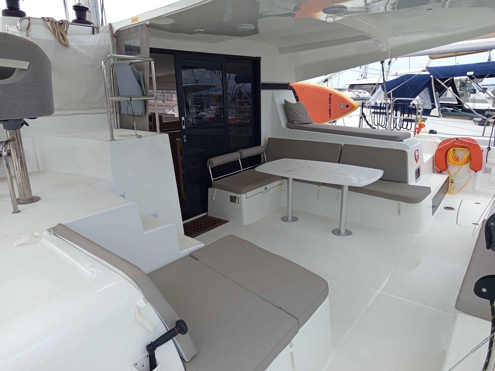 Lagoon 42 — photo 11