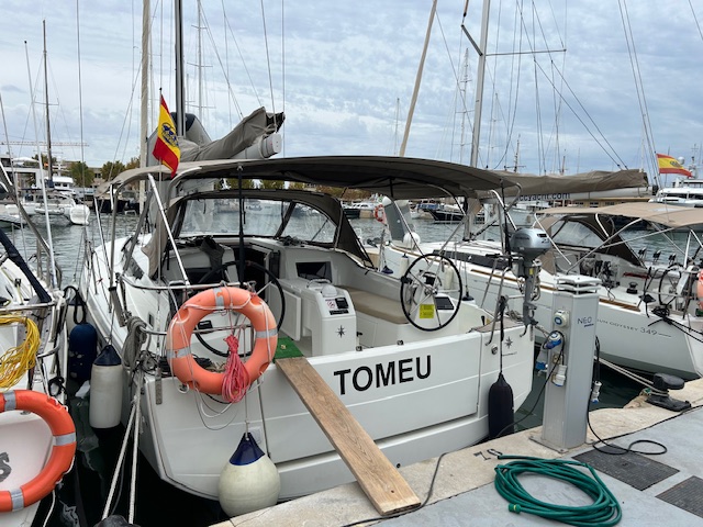 Sun Odyssey 410 — photo 3