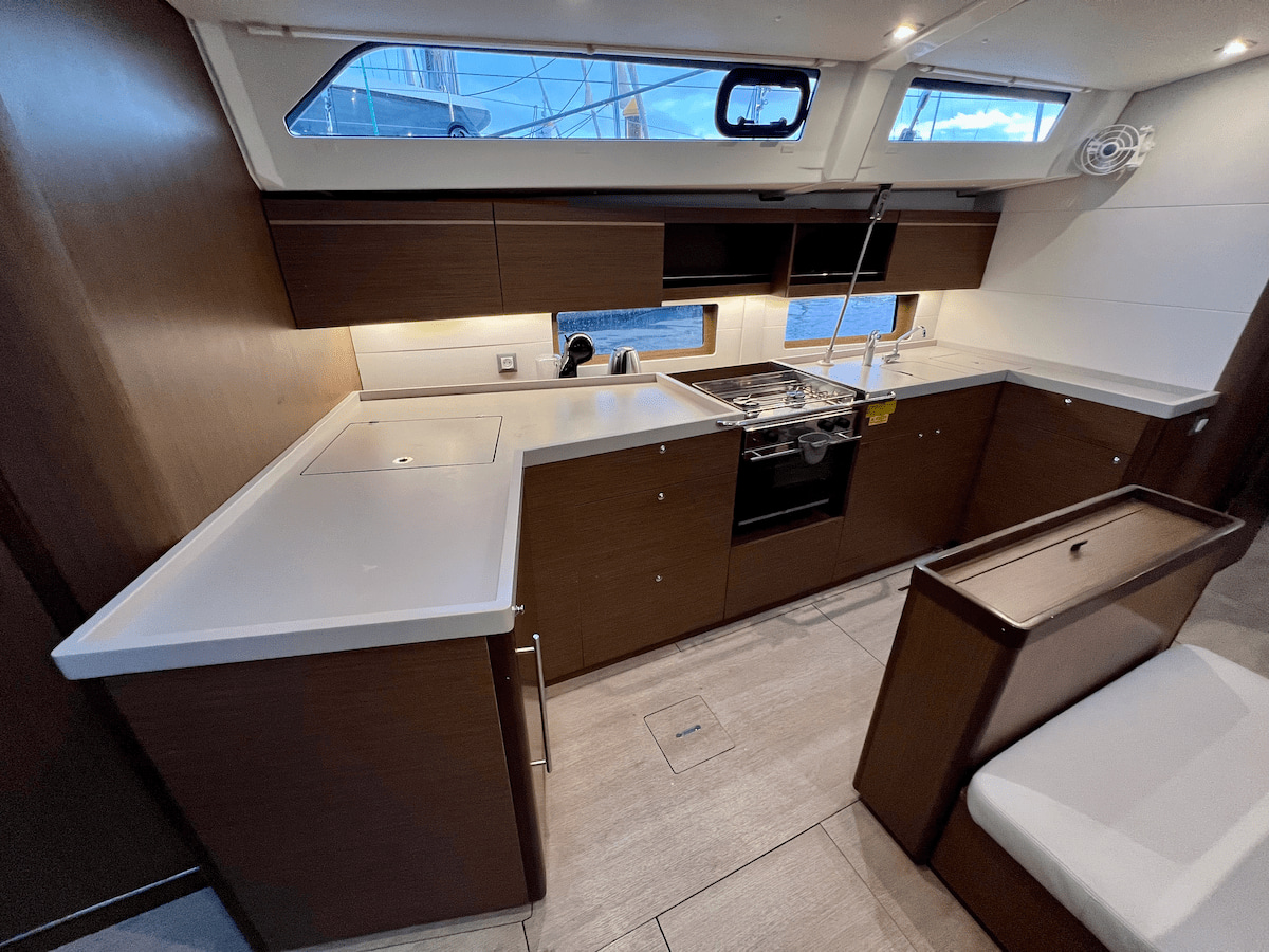 Oceanis 46.1 — photo 14