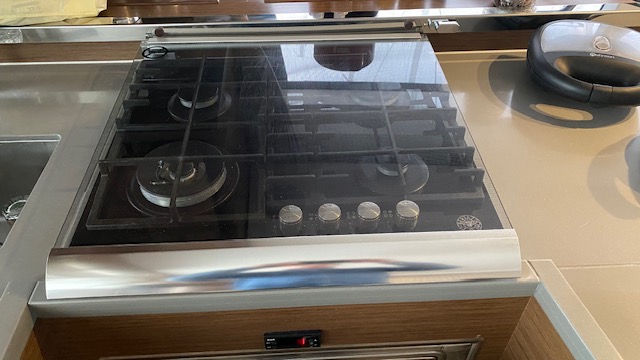 Lagoon 450 Fly — photo 9
