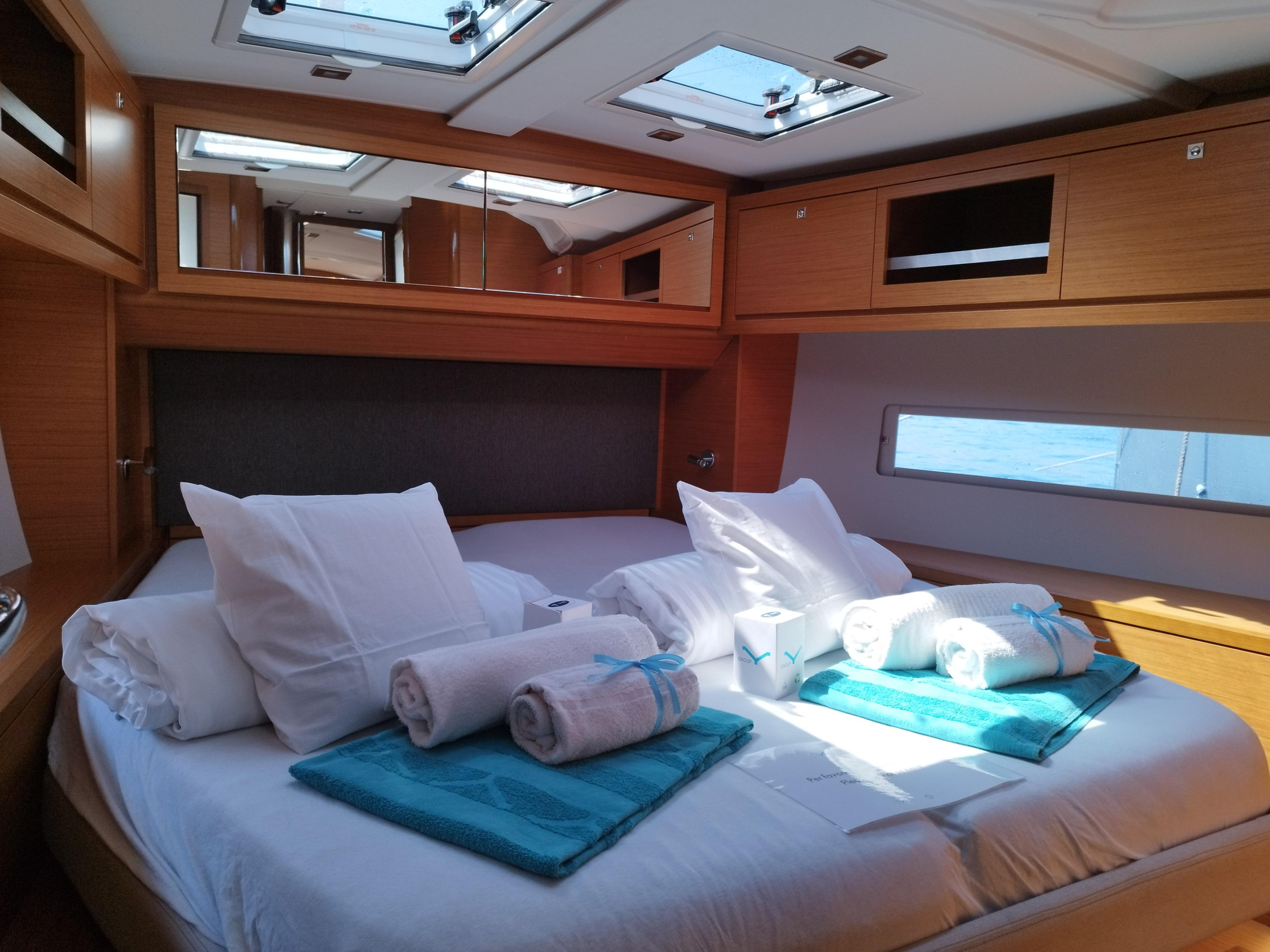 Dufour 470 Owner's version — photo 14