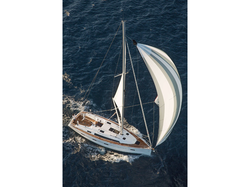 Bavaria Cruiser 41 — photo 11