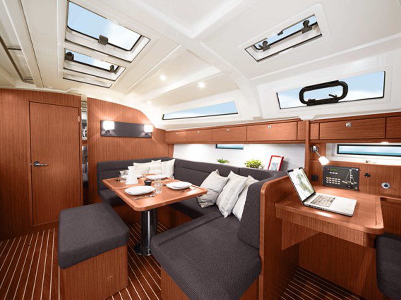 Bavaria Cruiser 41 — photo 4