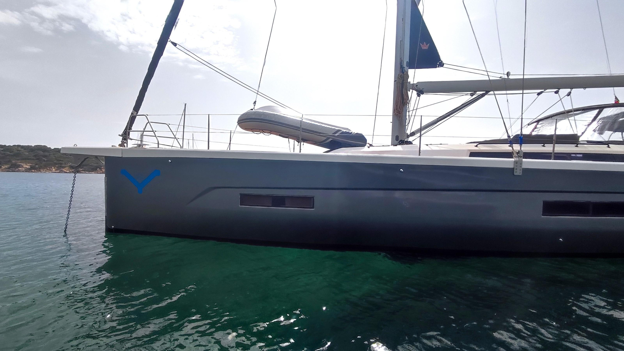 Dufour 530 Owner's Version — photo 6