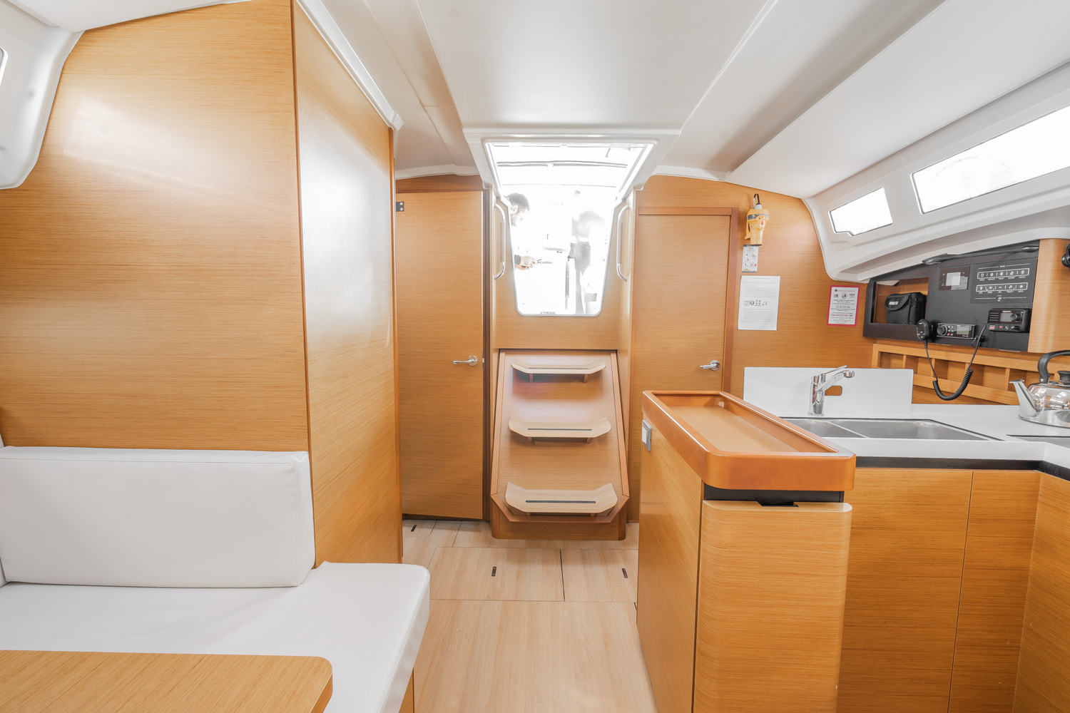 Sun Odyssey 410 — photo 14