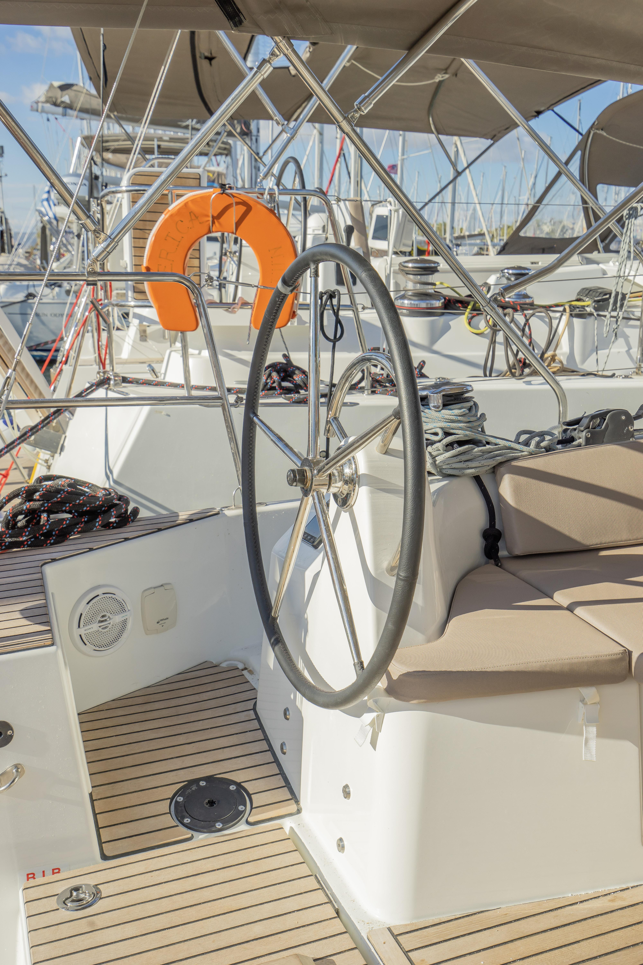 Sun Odyssey 410 — photo 16