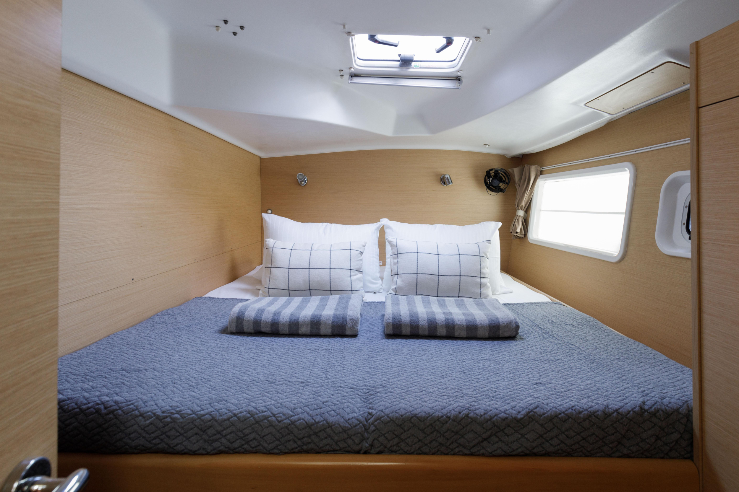 Lagoon 380 S2 — photo 14