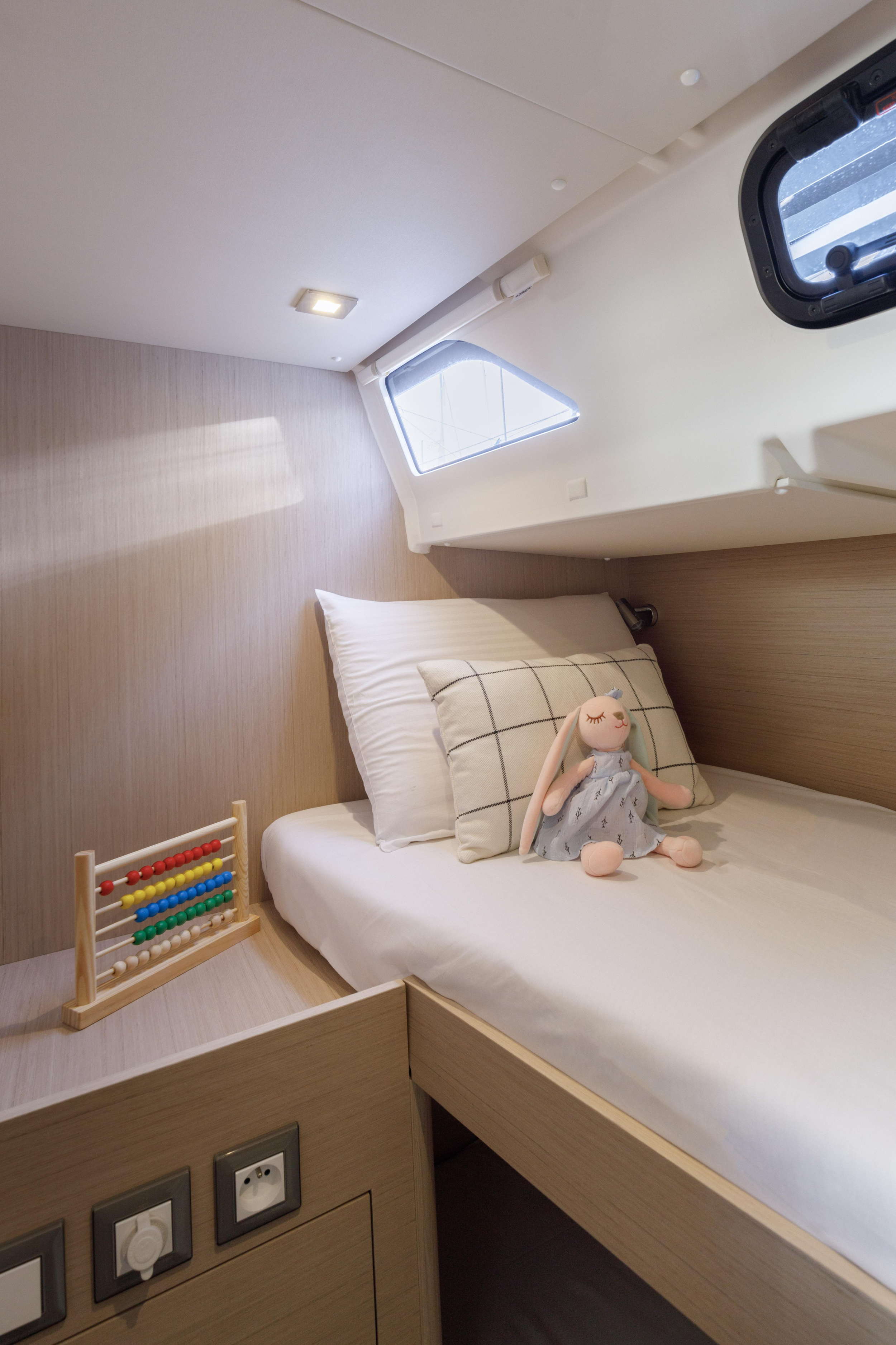 Oceanis 51.1 — photo 6
