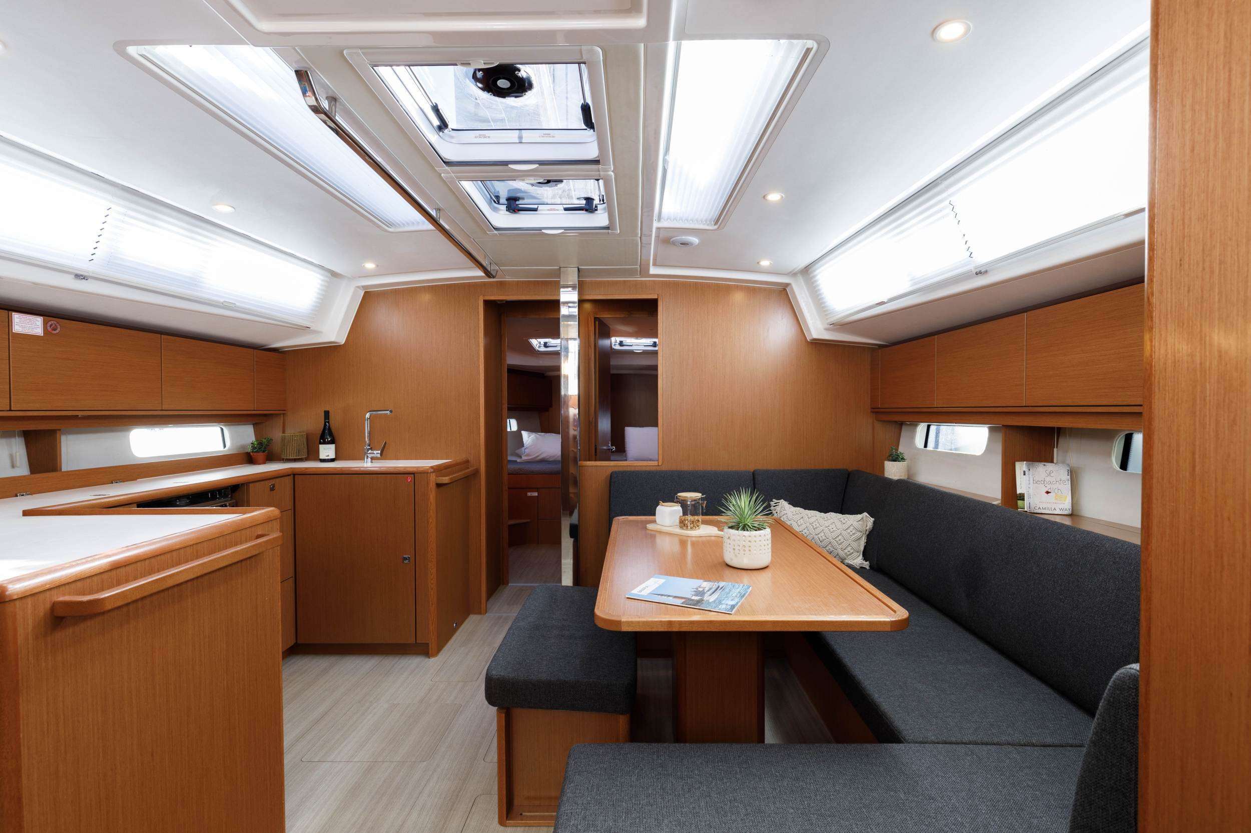 Bavaria C46 — photo 19