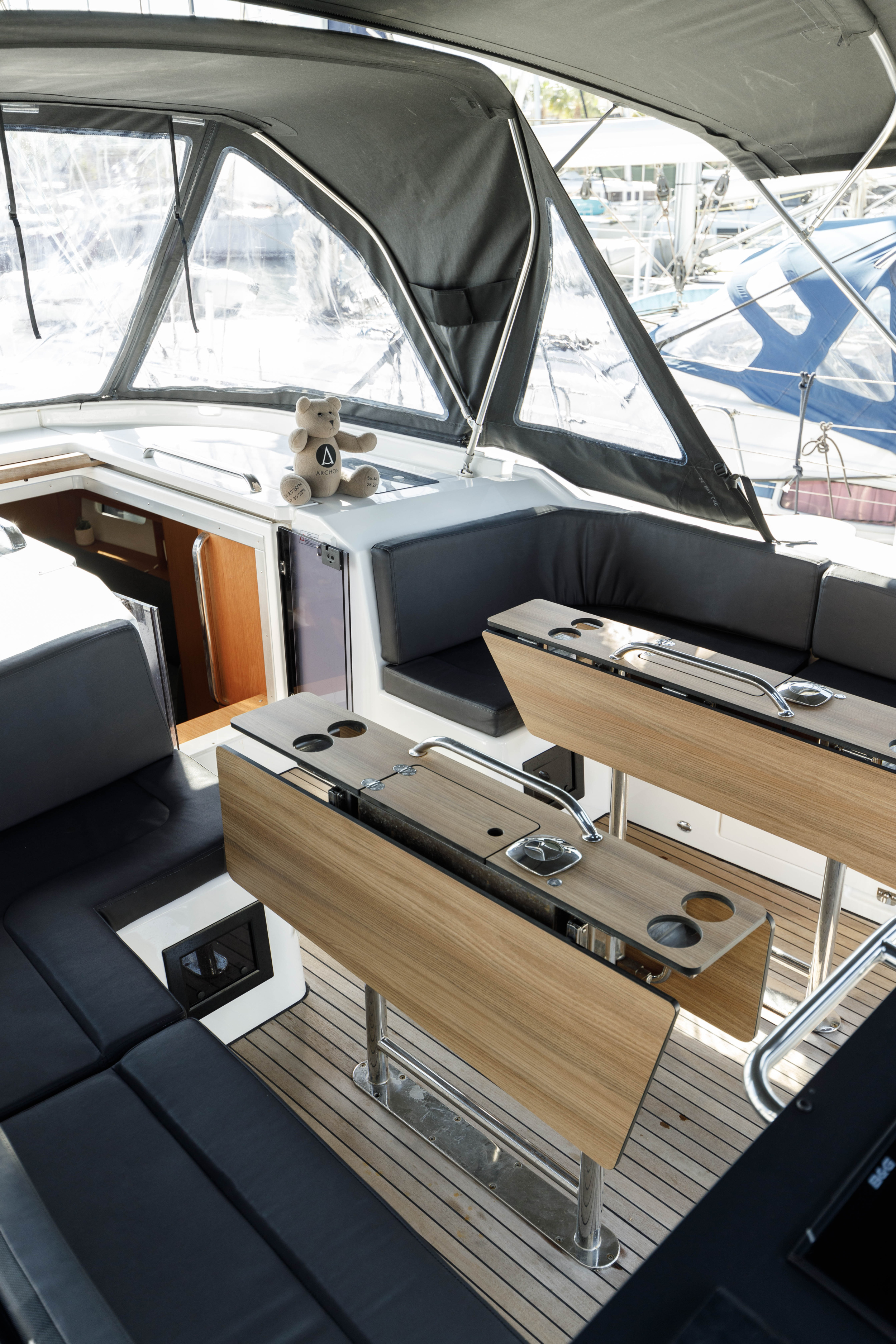 Bavaria C46 — photo 9