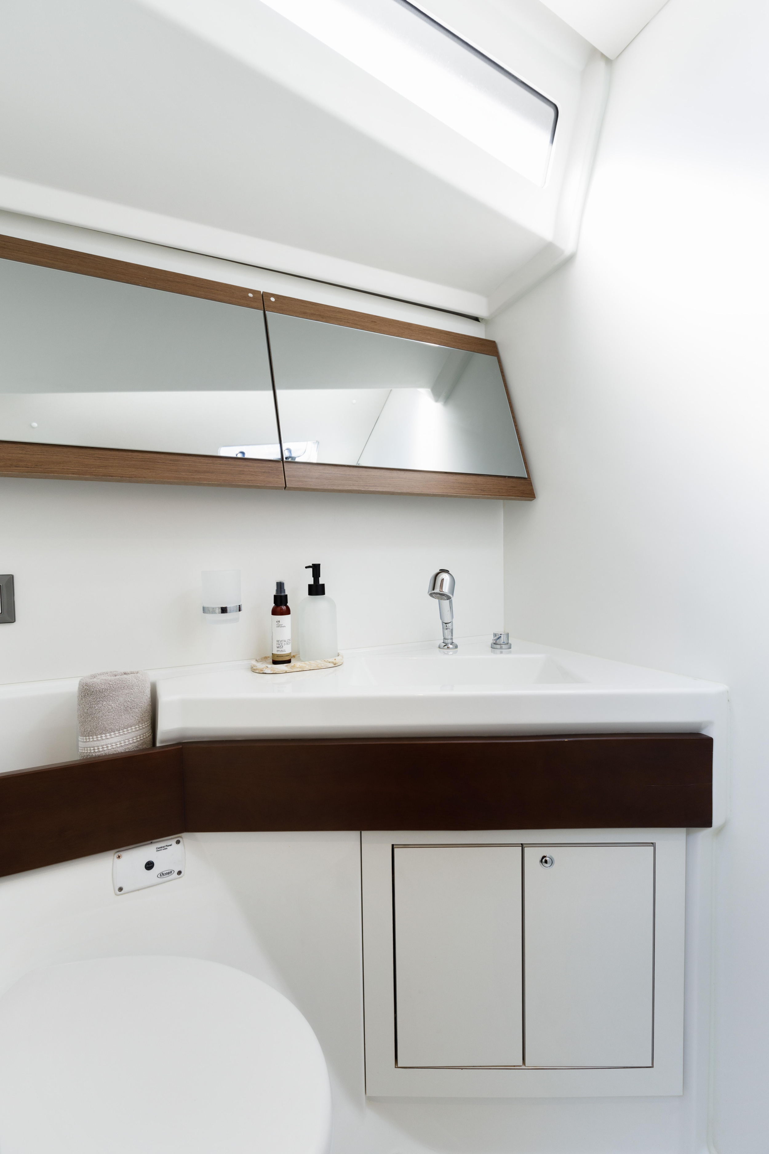 Oceanis 46.1 — photo 8