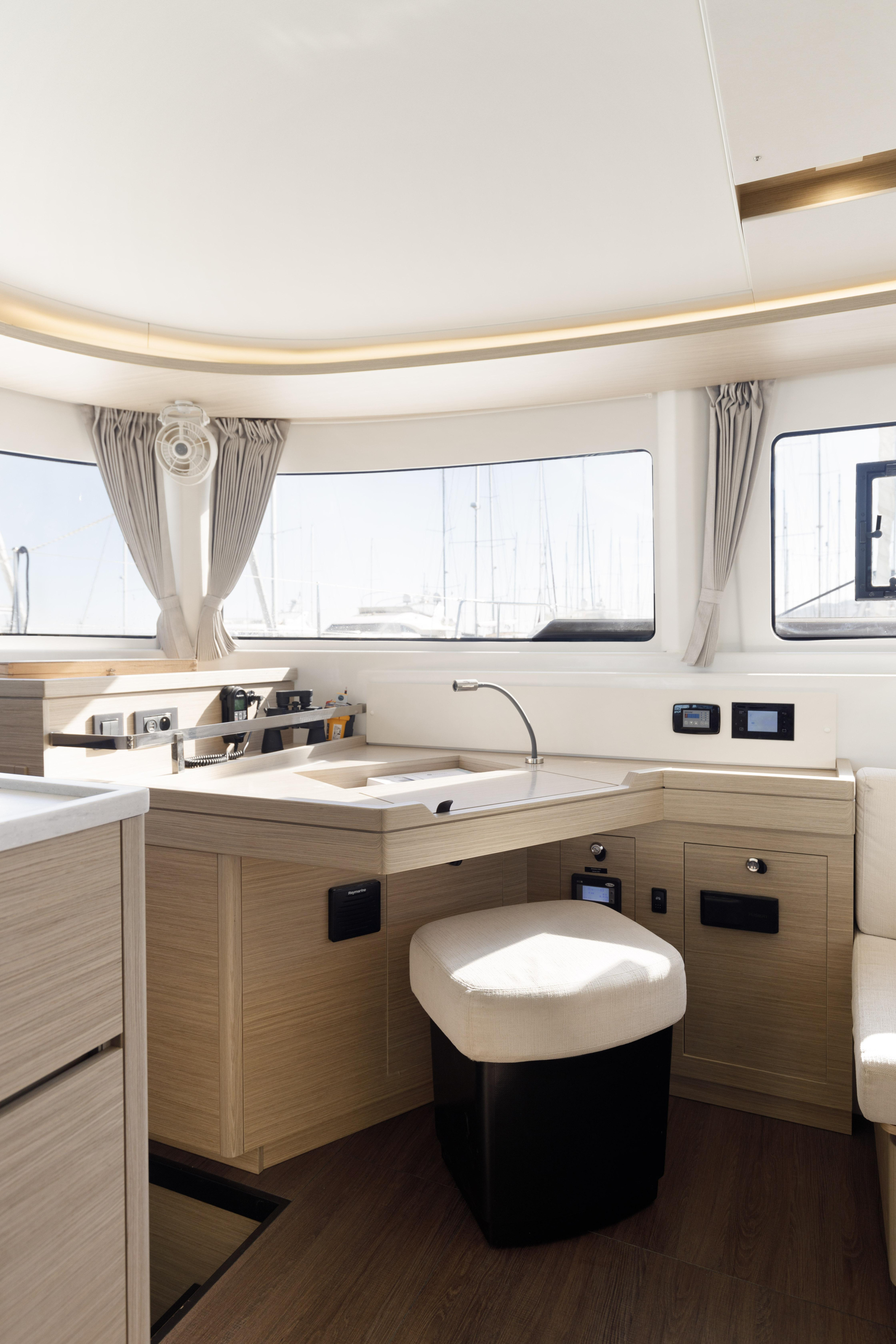 Lagoon 46 — photo 18
