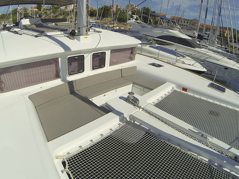 Lagoon 450 — photo 4