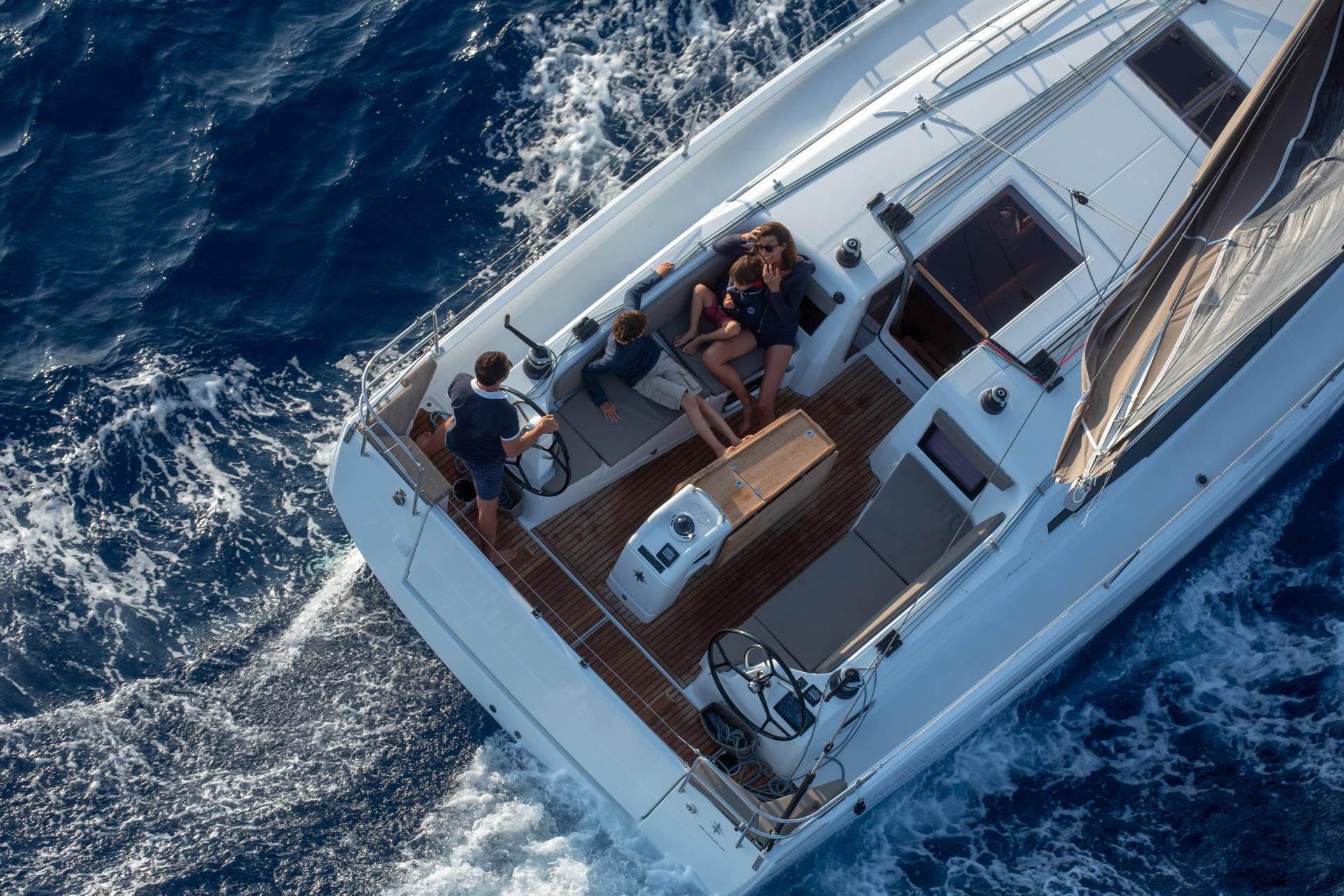 Sun Odyssey 410 — photo 9