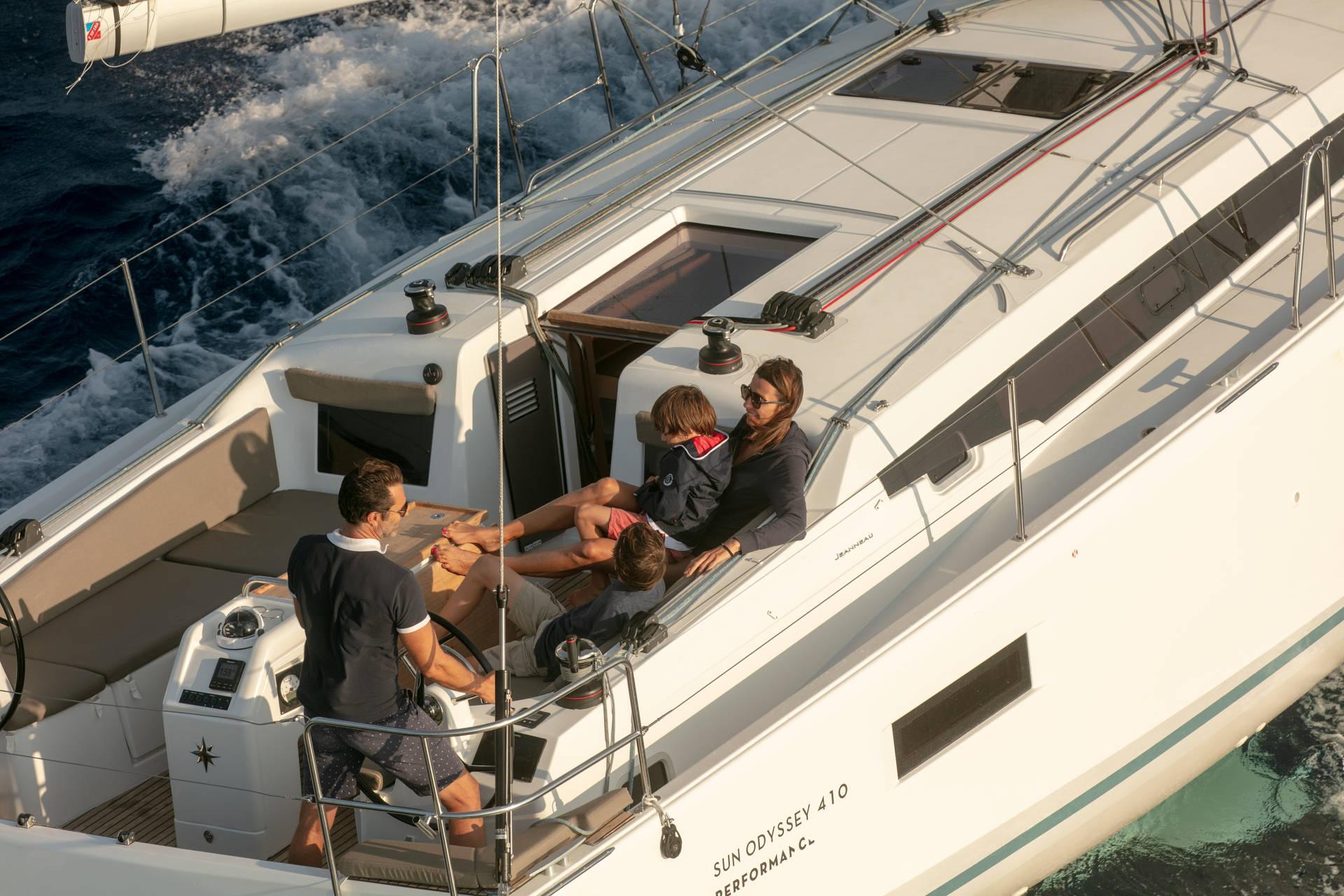 Sun Odyssey 410 — photo 13